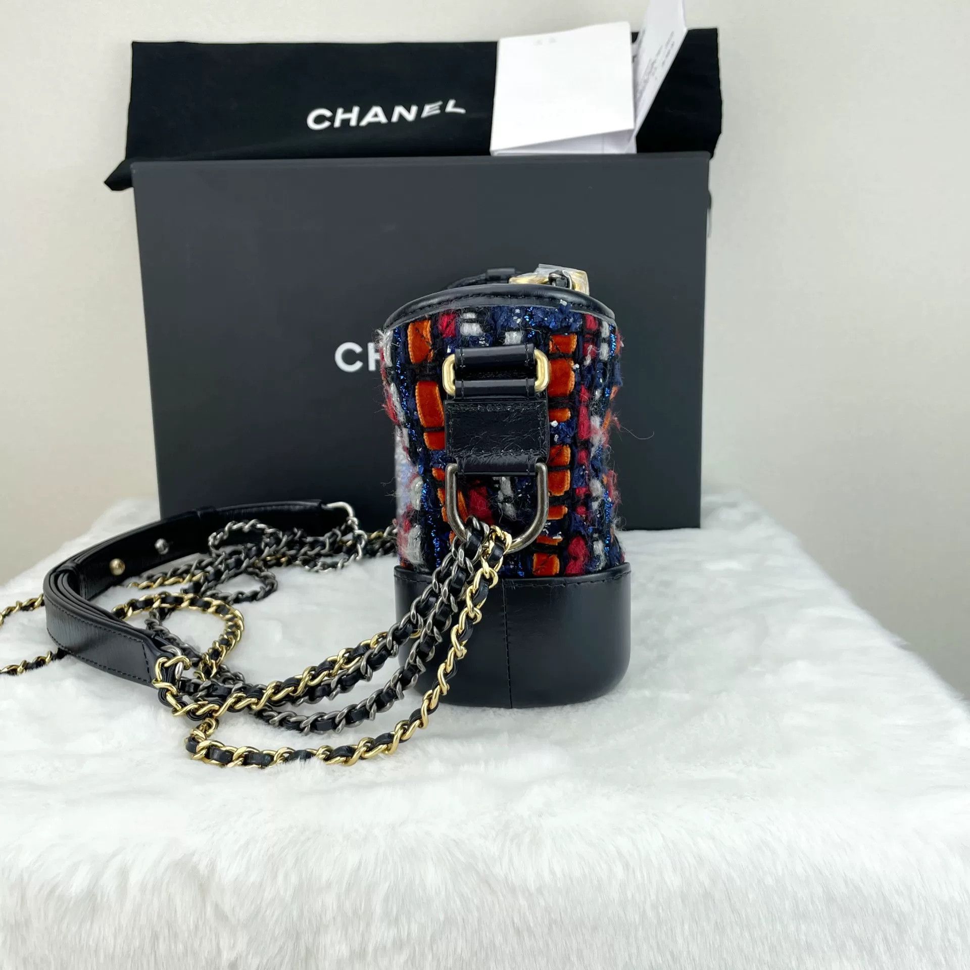Chanel Pre-loved Bag Very good condition Size ONE SIZE - 4 Thumbnail