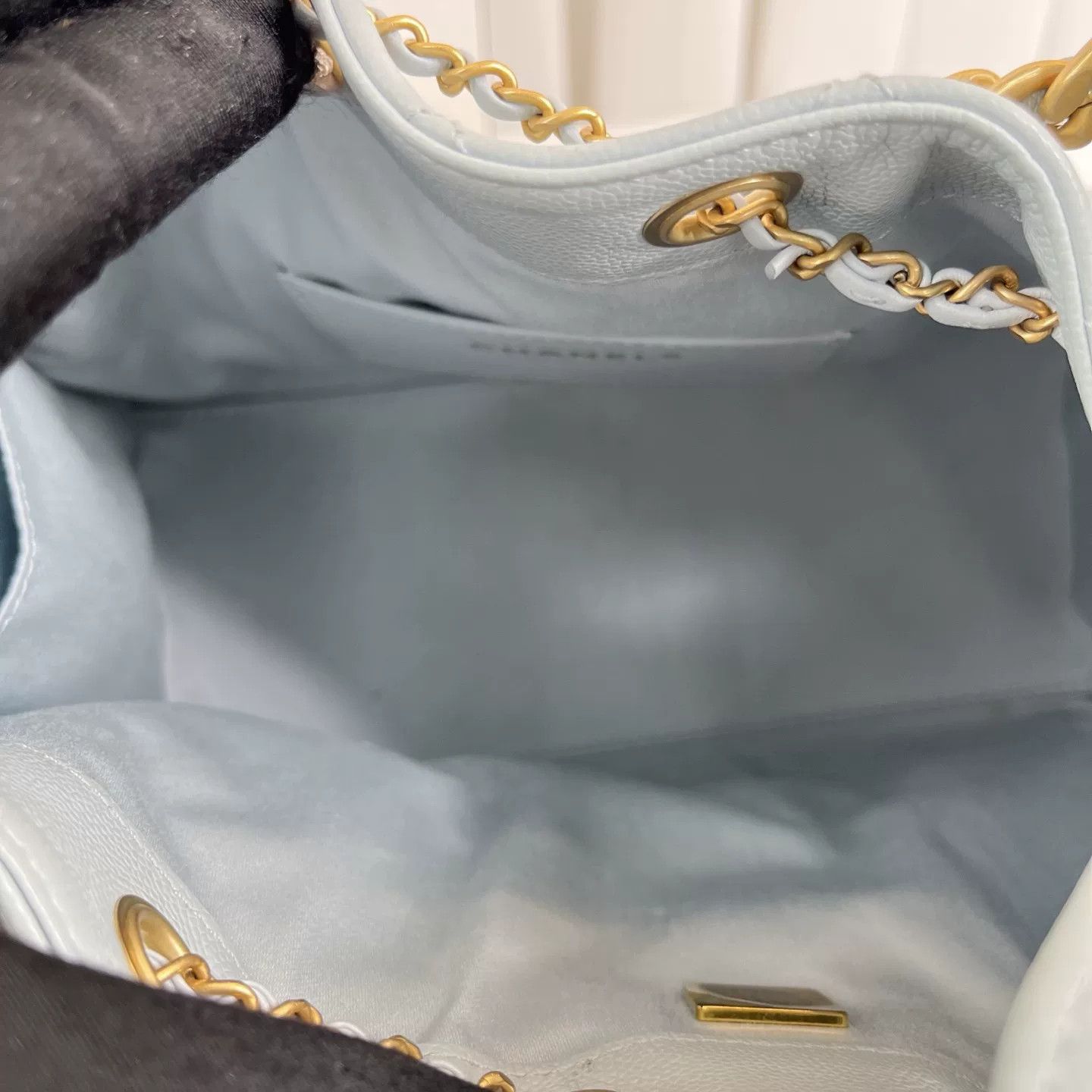 Chanel Pre-loved Bag Very good condition Size ONE SIZE - 4 Thumbnail