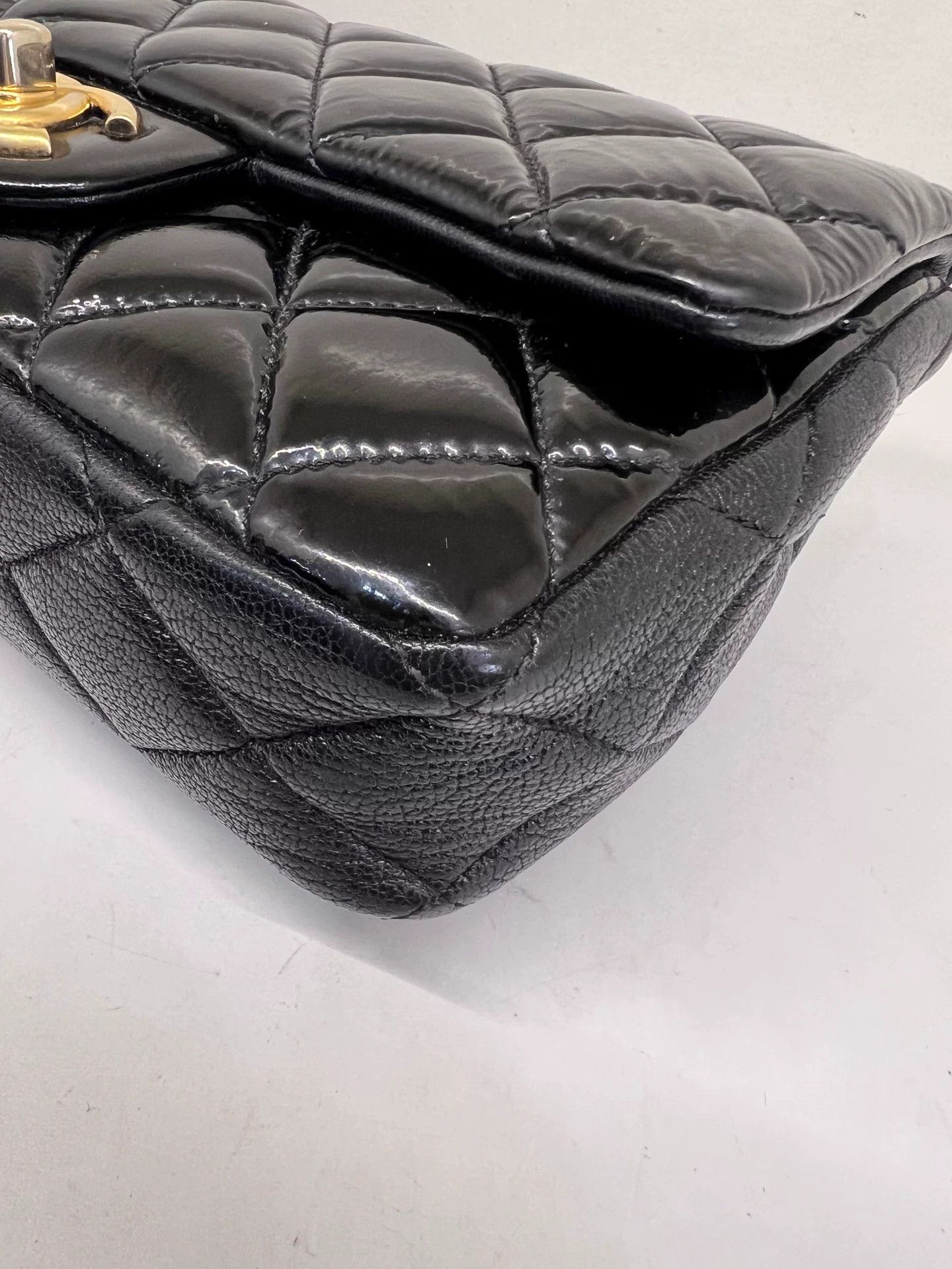 Chanel Pre-loved Bag Very good condition Size ONE SIZE - 4 Thumbnail