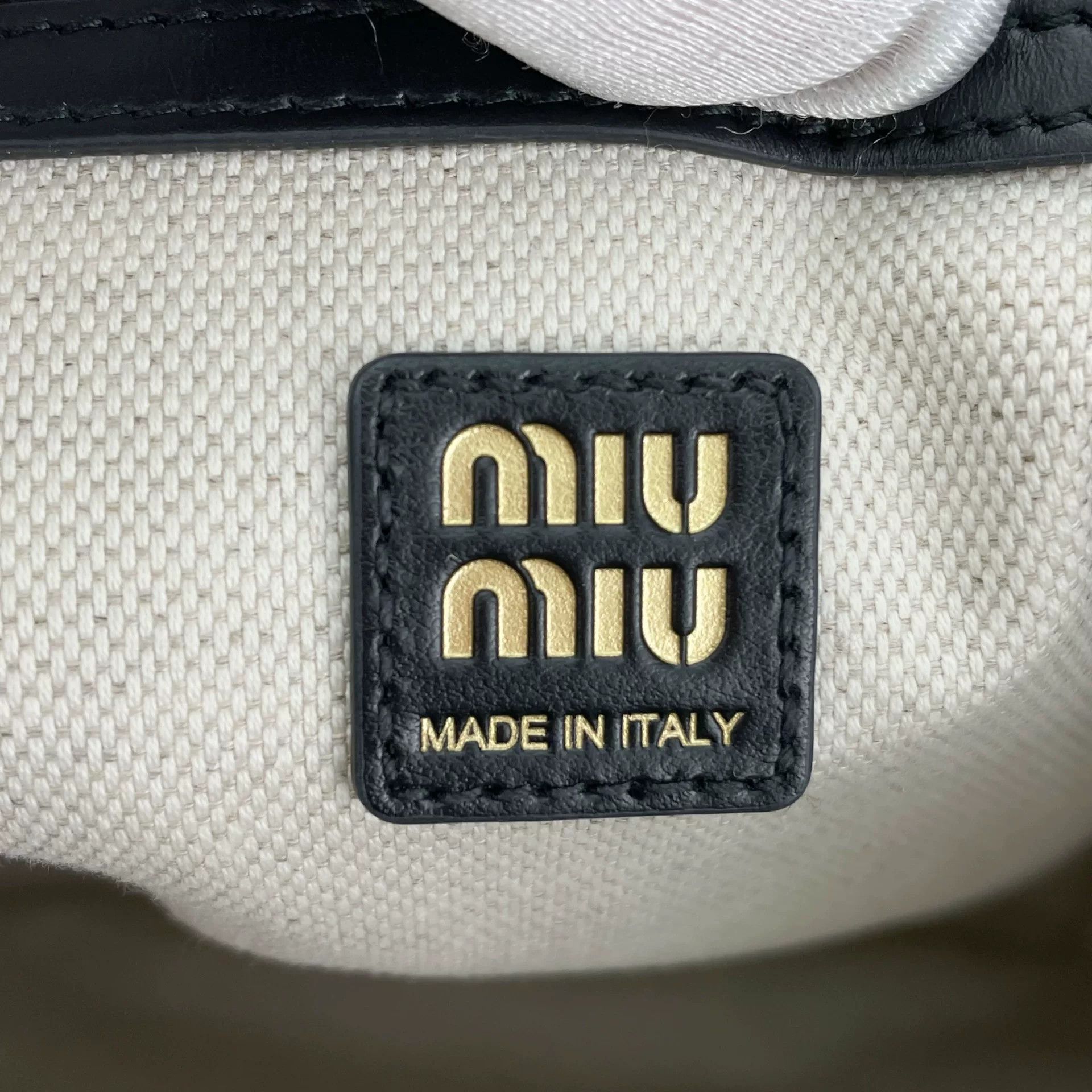 Miu Miu Pre-loved Bag Very good condition Size ONE SIZE - 9 Thumbnail