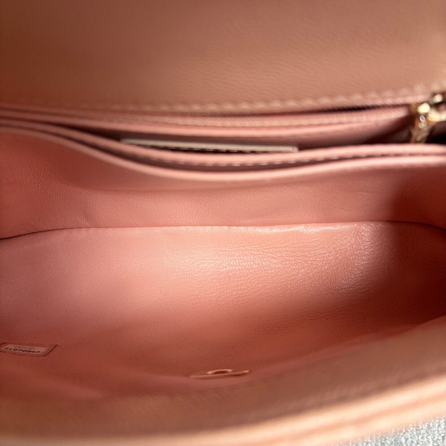 Chanel Pre-loved Bag Very good condition Size ONE SIZE - 7 Thumbnail
