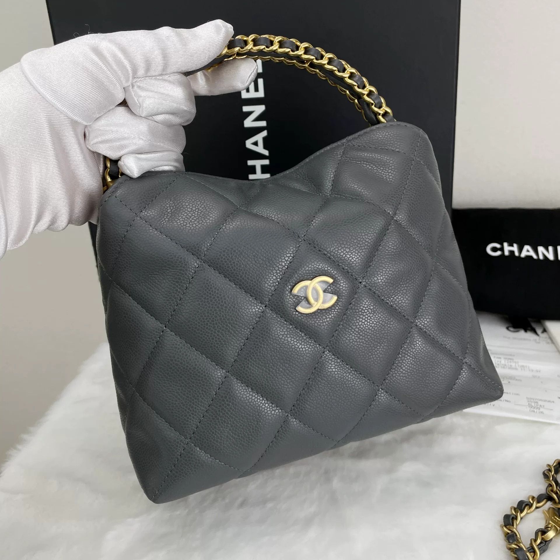 Chanel Pre-loved Bag Very good condition Size ONE SIZE - 7 Thumbnail