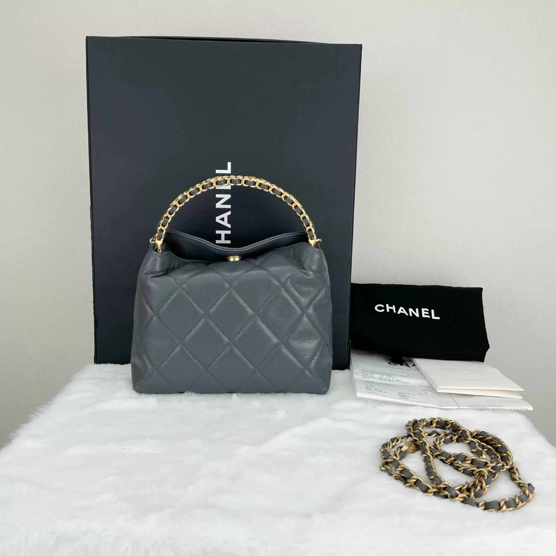 Chanel Pre-loved Bag Very good condition Size ONE SIZE - 2 Thumbnail