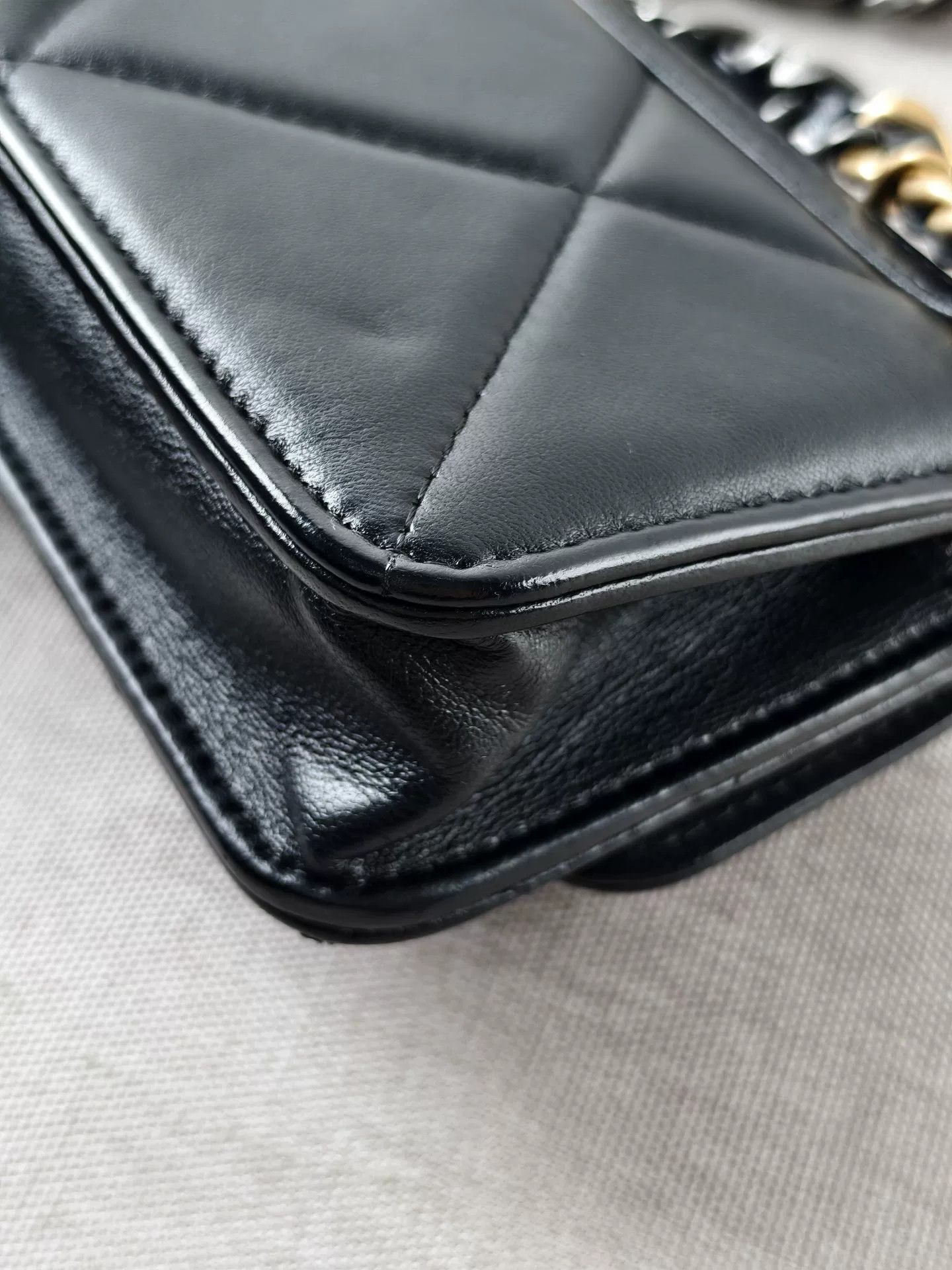 Chanel Pre-loved Bag Very good condition Size ONE SIZE - 7 Thumbnail