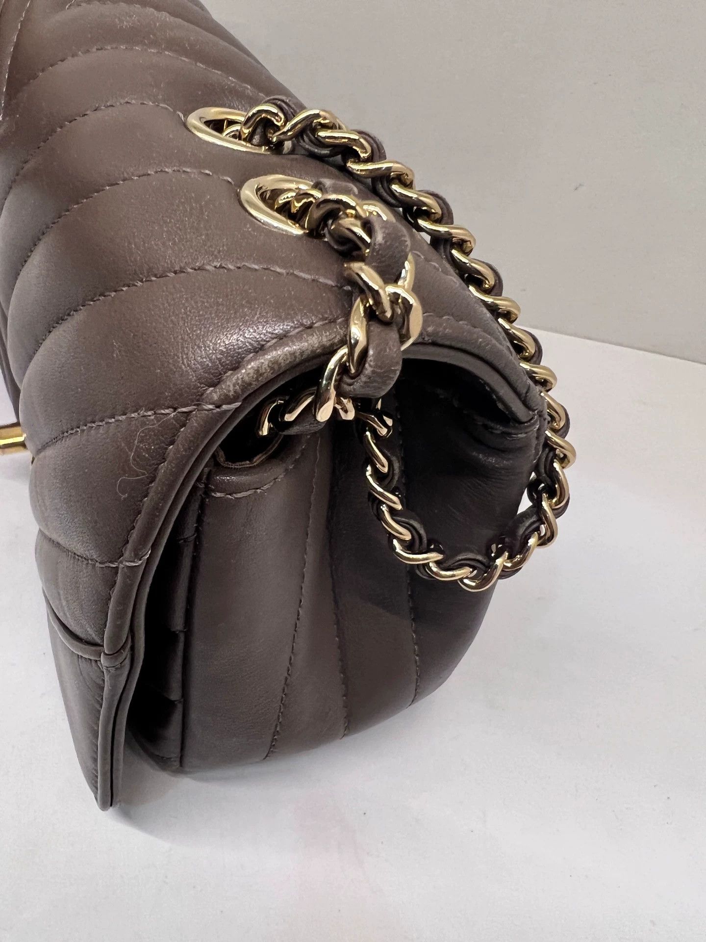 Chanel Pre-loved Bag Very good condition Size ONE SIZE - 6 Thumbnail