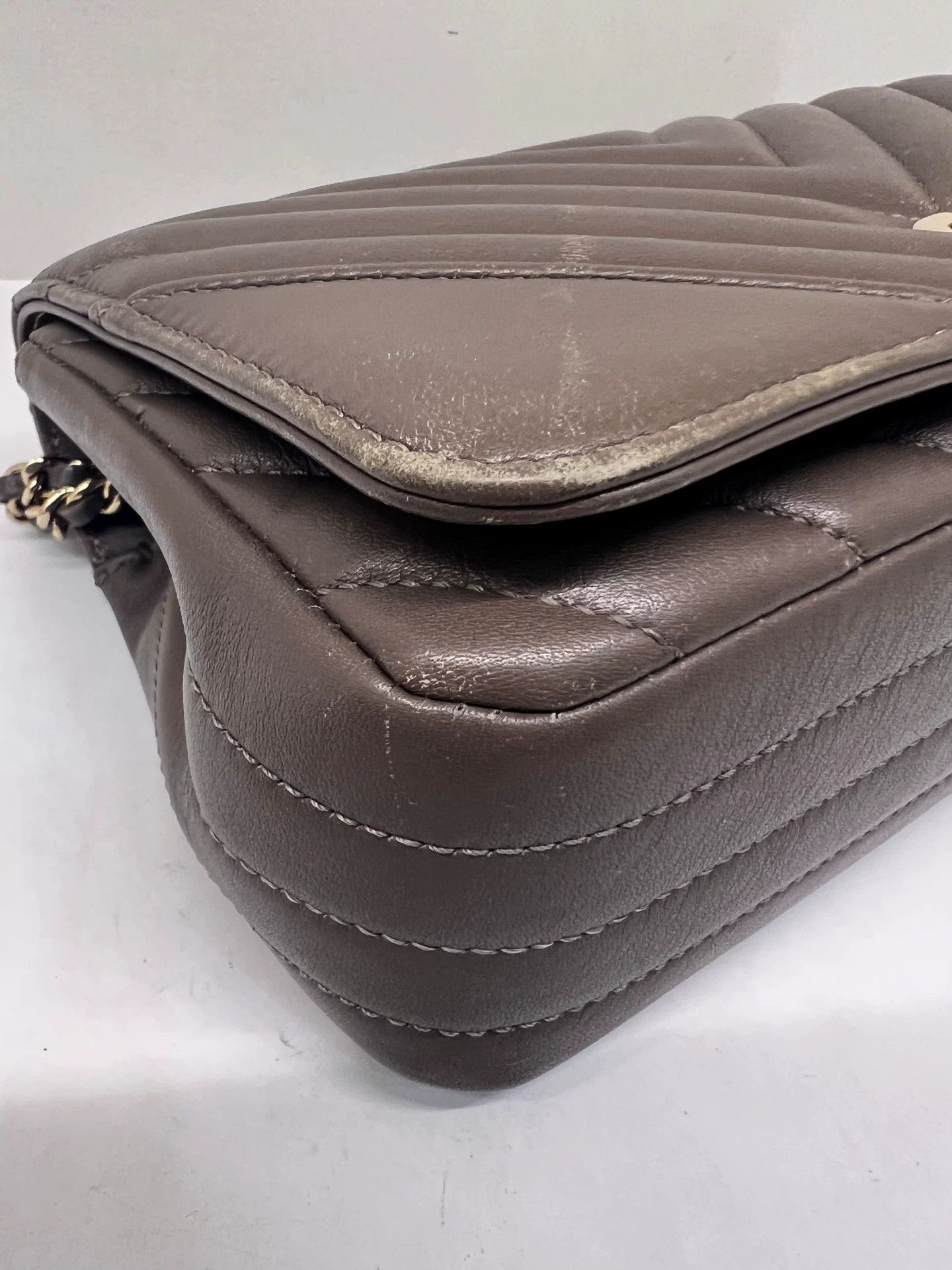 Chanel Pre-loved Bag Very good condition Size ONE SIZE - 4 Thumbnail