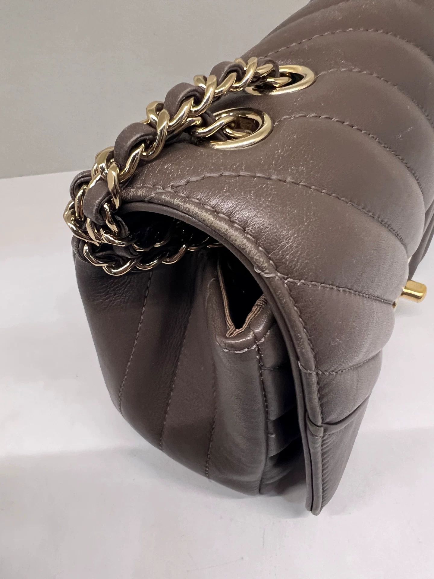Chanel Pre-loved Bag Very good condition Size ONE SIZE - 7 Thumbnail