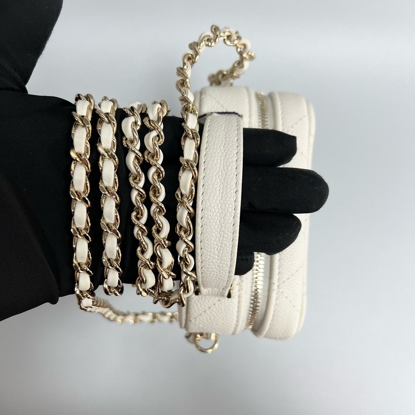 Chanel Pre-loved Bag Very good condition Size ONE SIZE - 8 Thumbnail