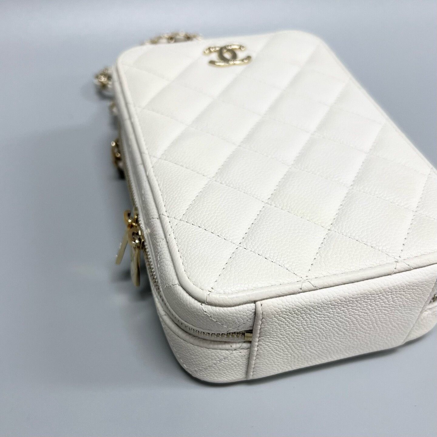 Chanel Pre-loved Bag Very good condition Size ONE SIZE - 6 Thumbnail