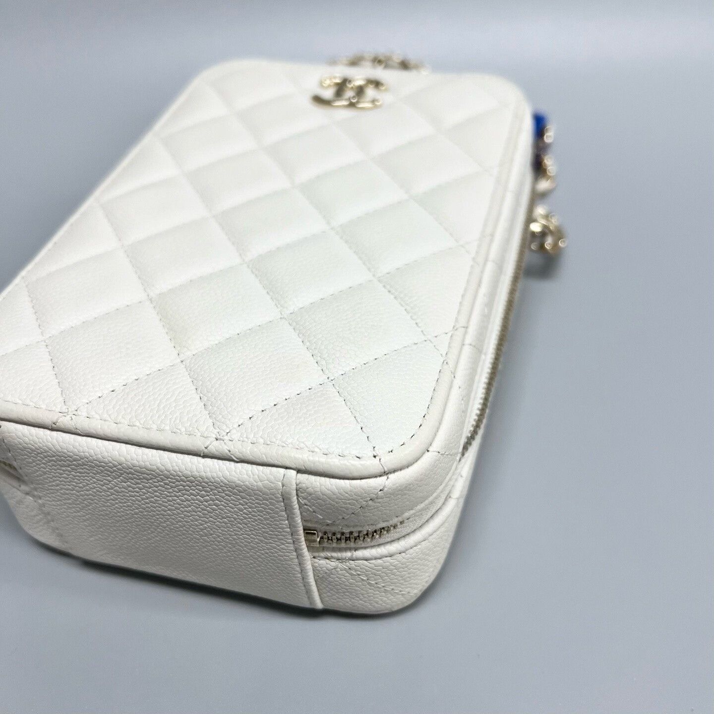 Chanel Pre-loved Bag Very good condition Size ONE SIZE - 4 Thumbnail