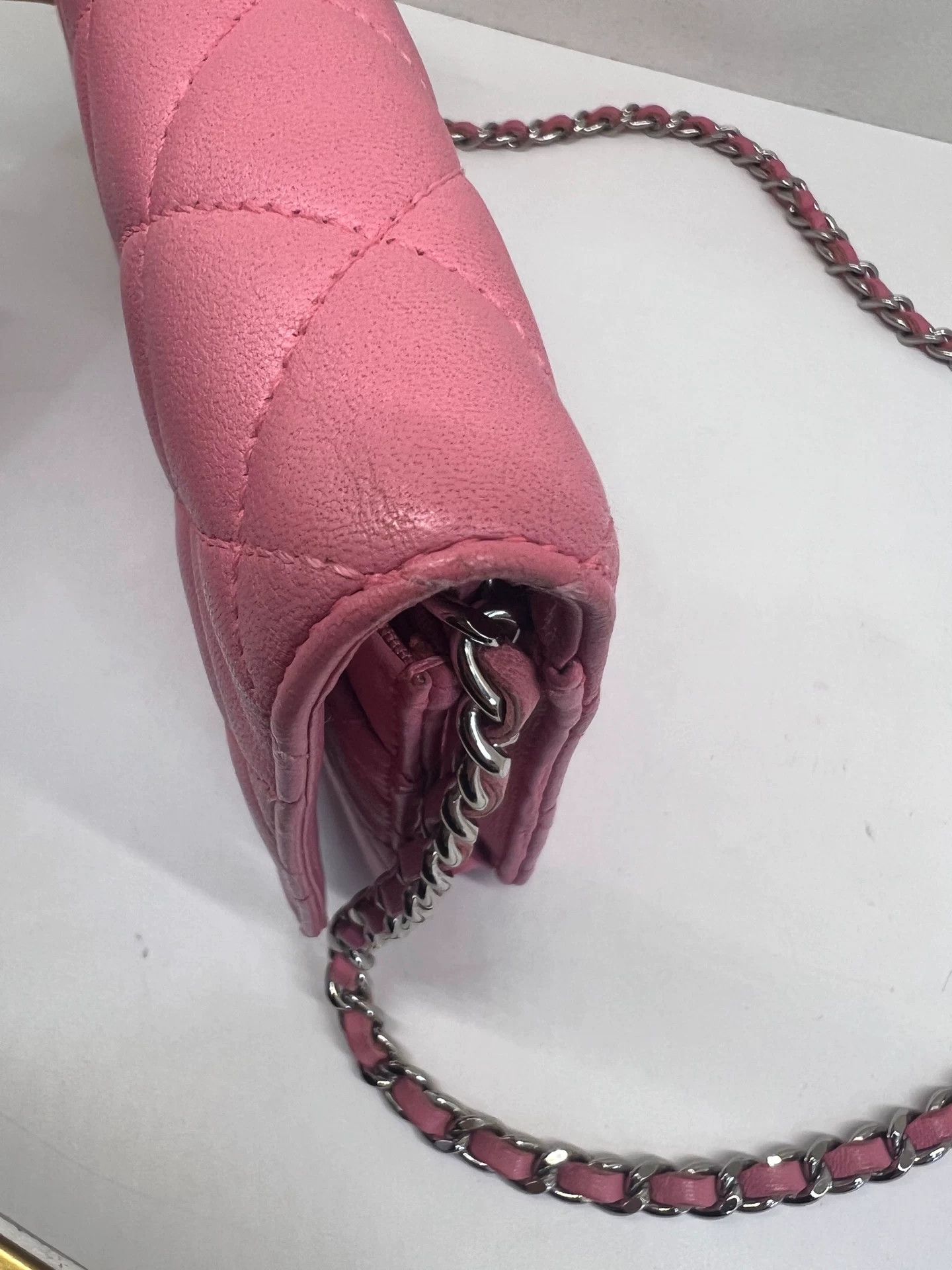 Chanel Pre-loved Bag Very good condition Size ONE SIZE - 7 Thumbnail