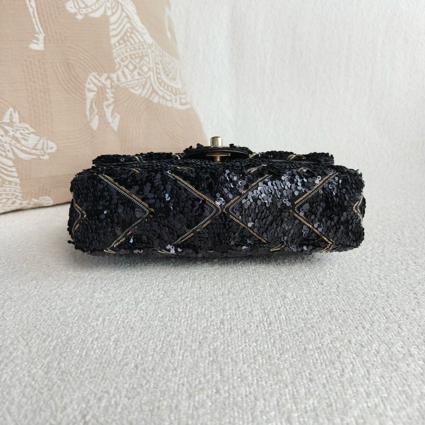 Chanel Pre-loved Bag Very good condition Size ONE SIZE - 5 Thumbnail