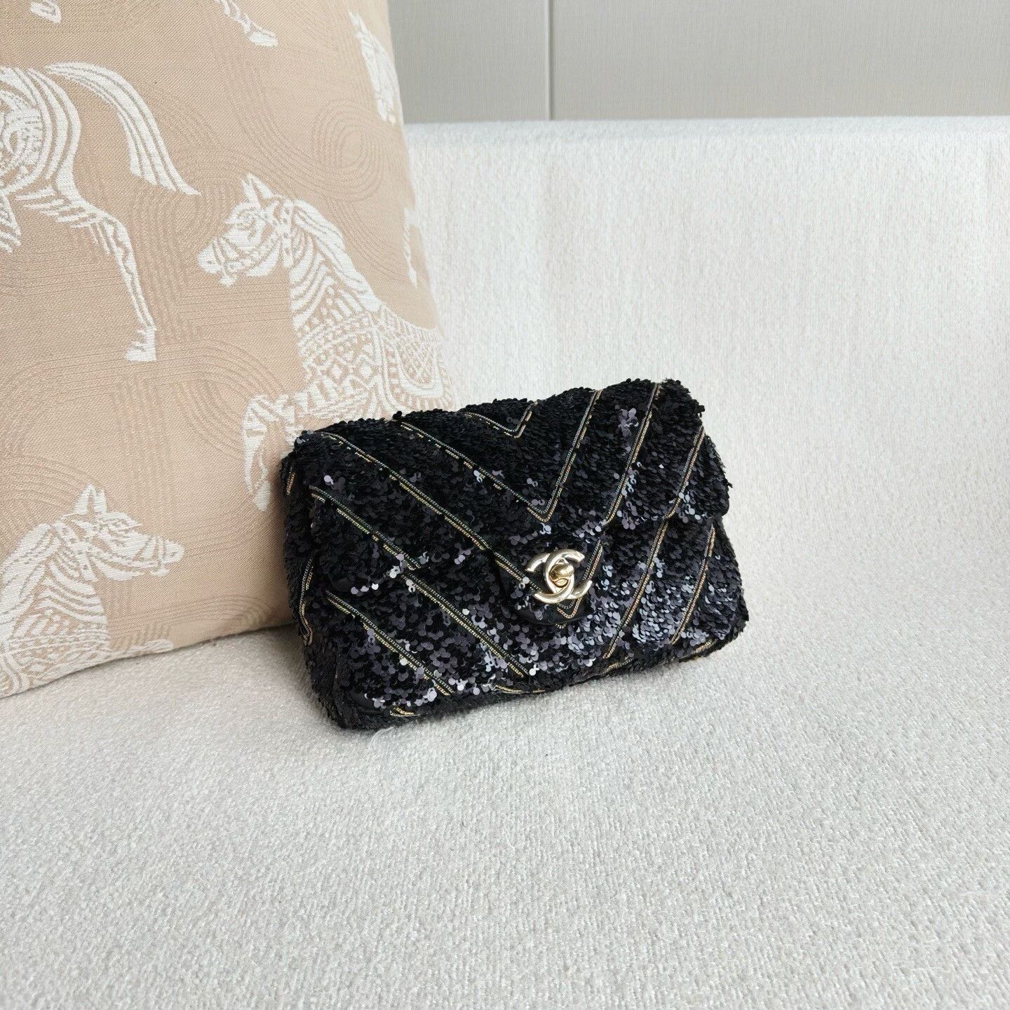Chanel Pre-loved Bag Very good condition Size ONE SIZE - 6 Thumbnail