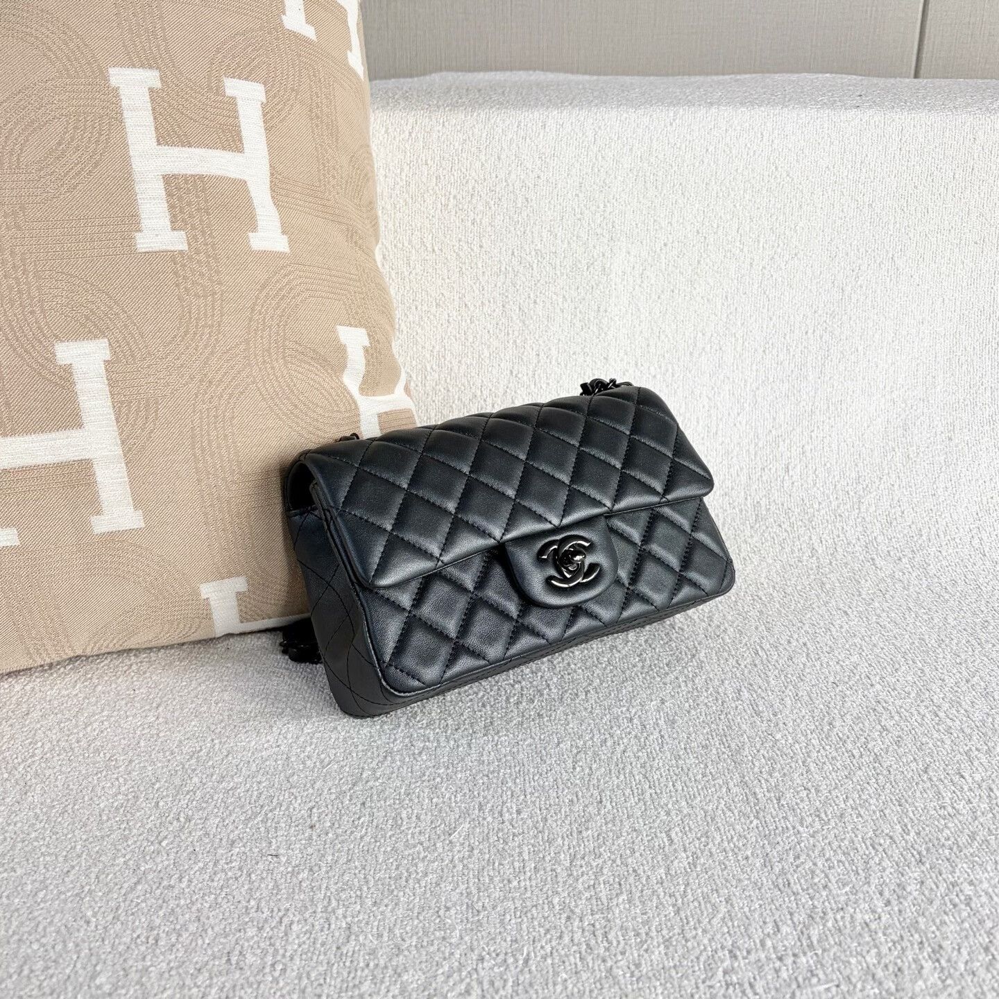 Chanel Pre-loved Bag Very good condition Size ONE SIZE - 5 Thumbnail