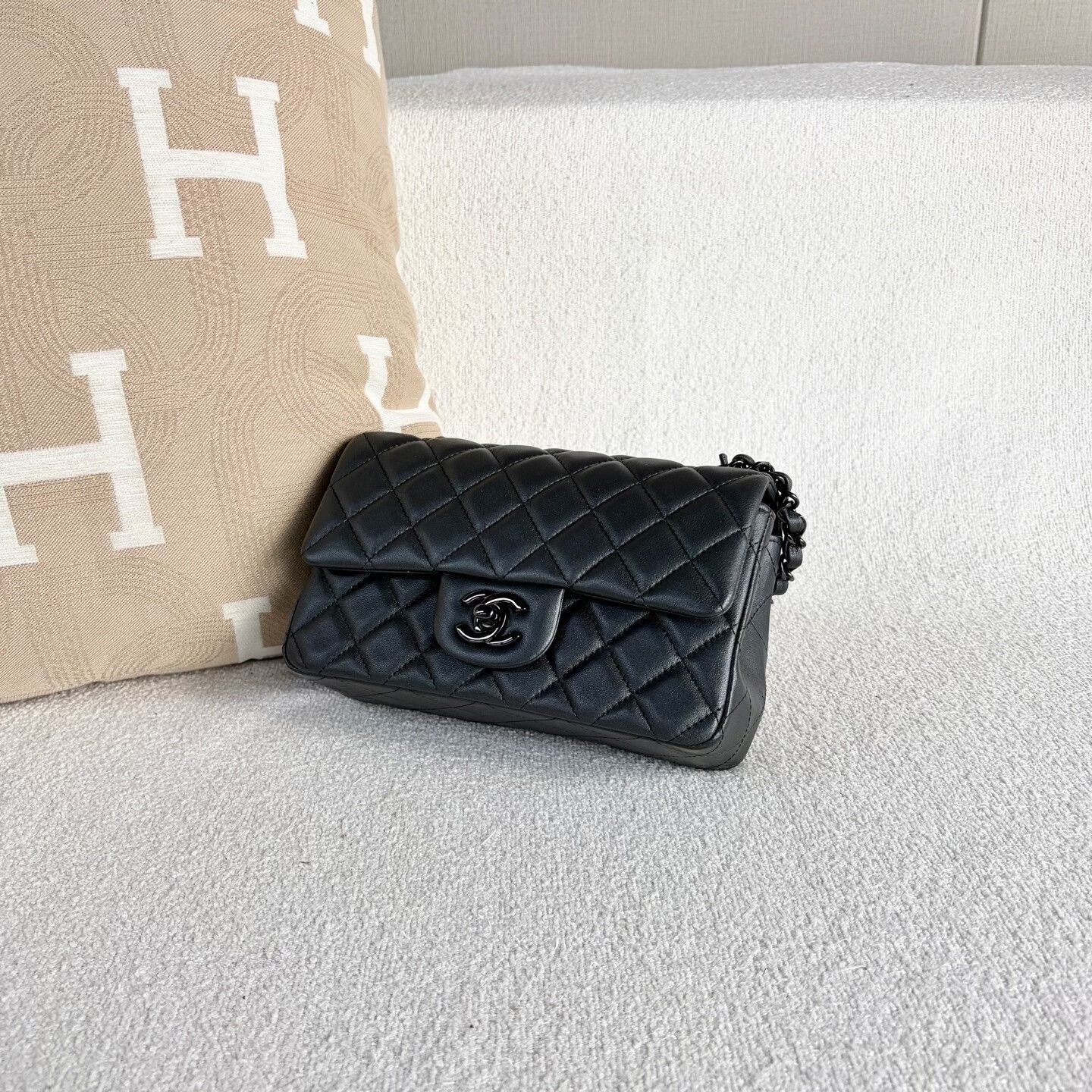 Chanel Pre-loved Bag Very good condition Size ONE SIZE - 3 Thumbnail