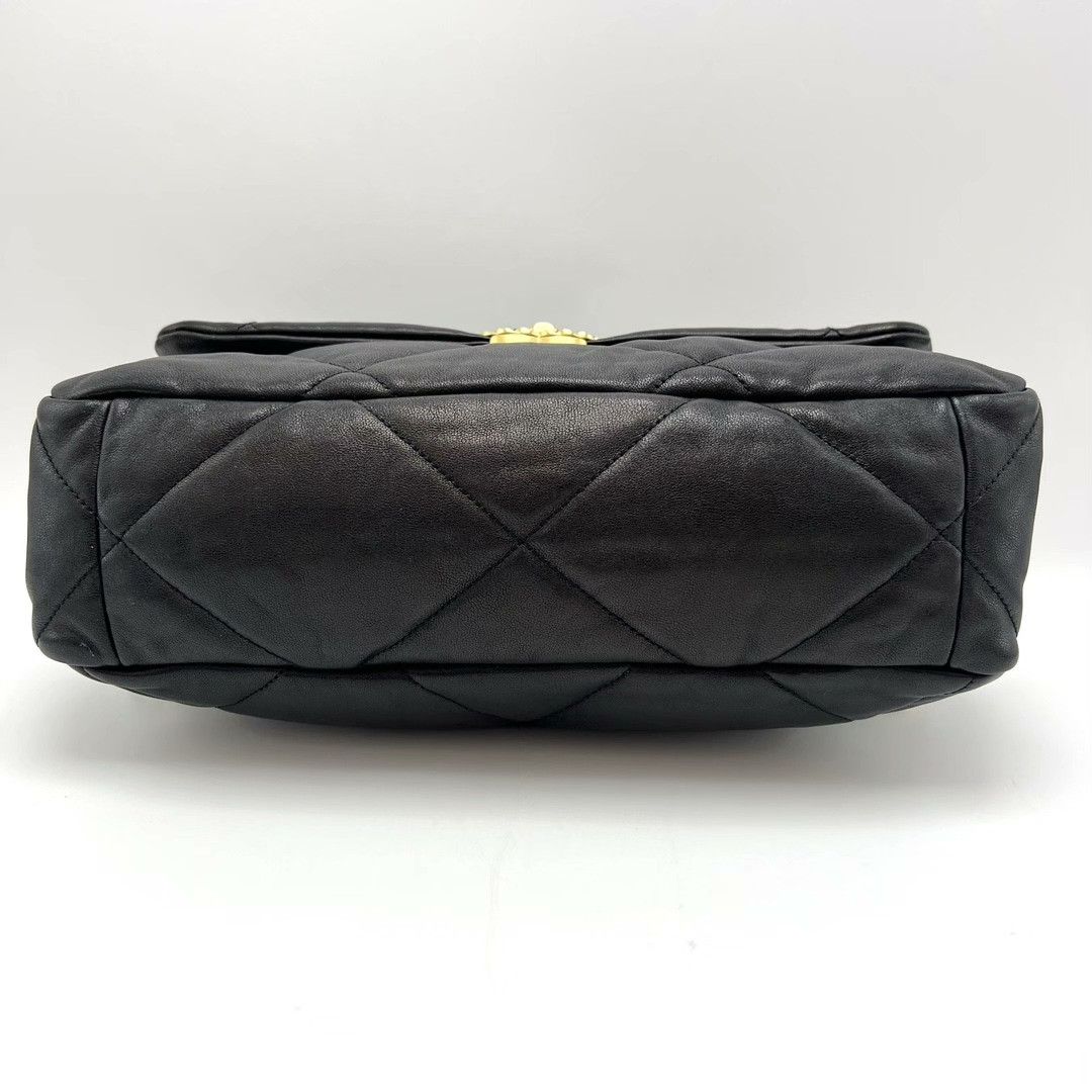Chanel Pre-loved Bag Very good condition Size ONE SIZE - 5 Thumbnail
