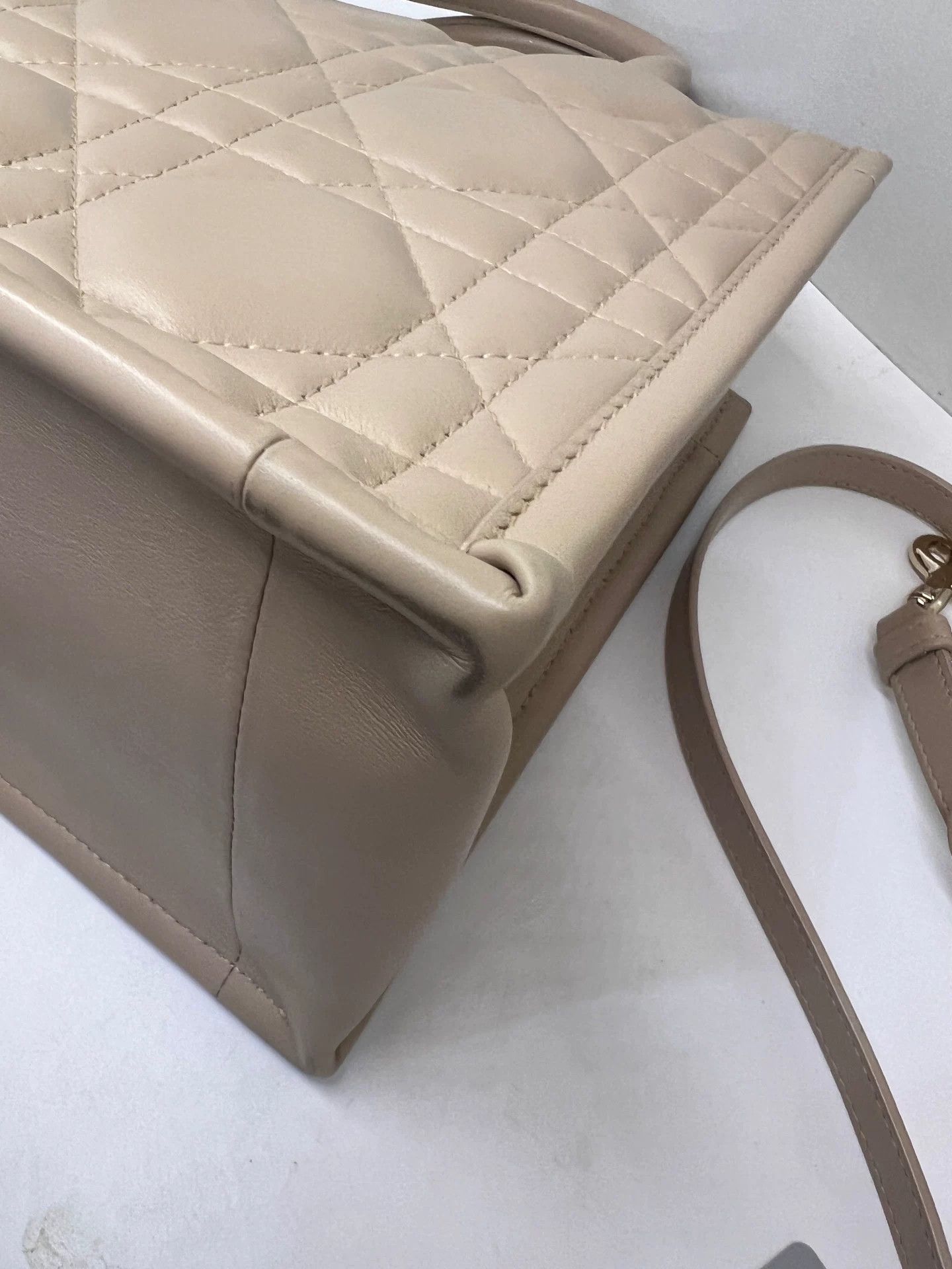 Dior Pre-loved Bag Very good condition Size ONE SIZE - 8 Thumbnail