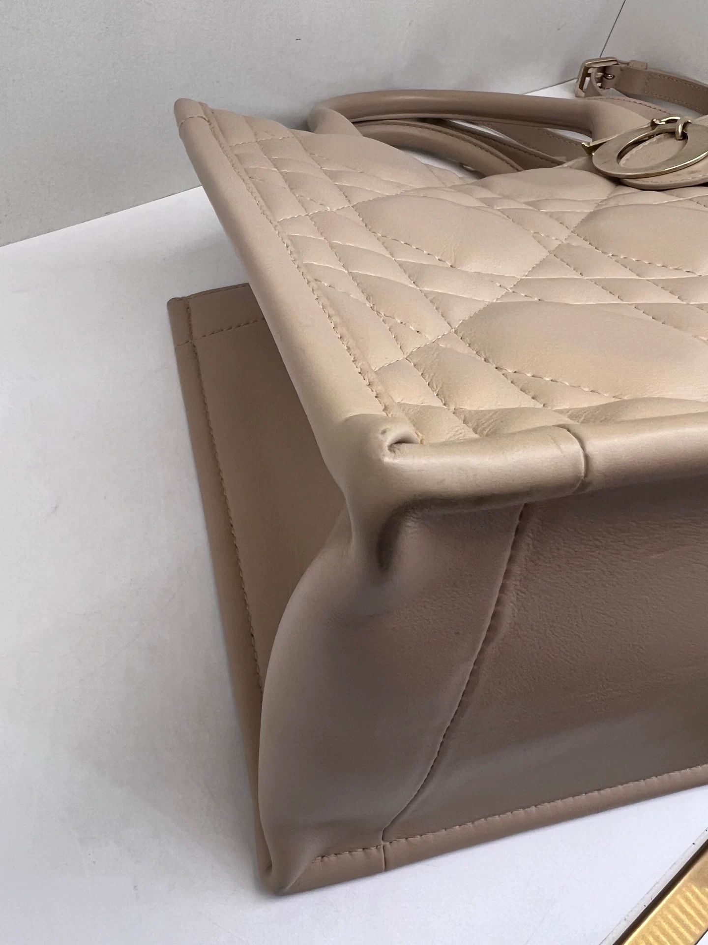 Dior Pre-loved Bag Very good condition Size ONE SIZE - 4 Thumbnail