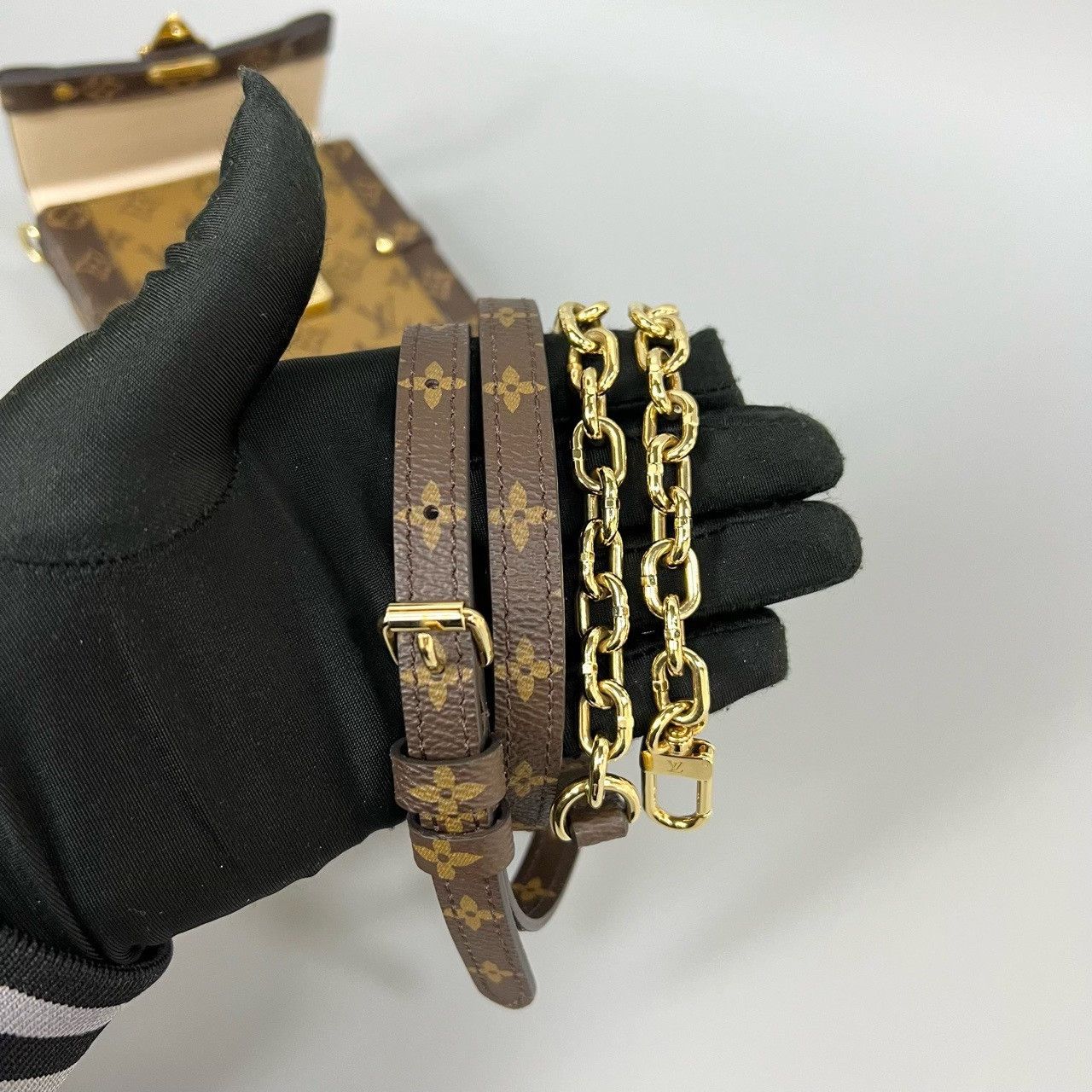 Louis Vuitton Pre-loved Bag Very good condition Size ONE SIZE - 8 Thumbnail