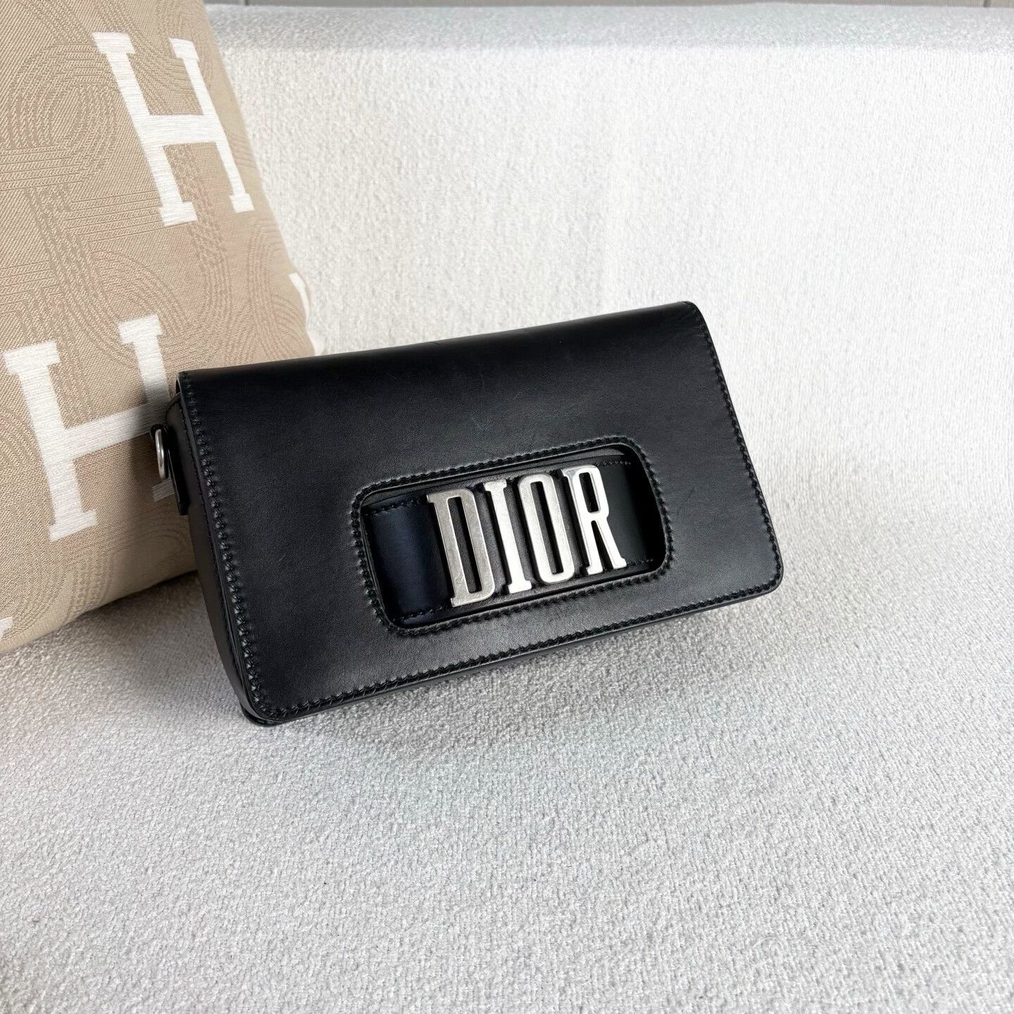 Dior Pre-loved Bag Very good condition Size ONE SIZE - 4 Thumbnail