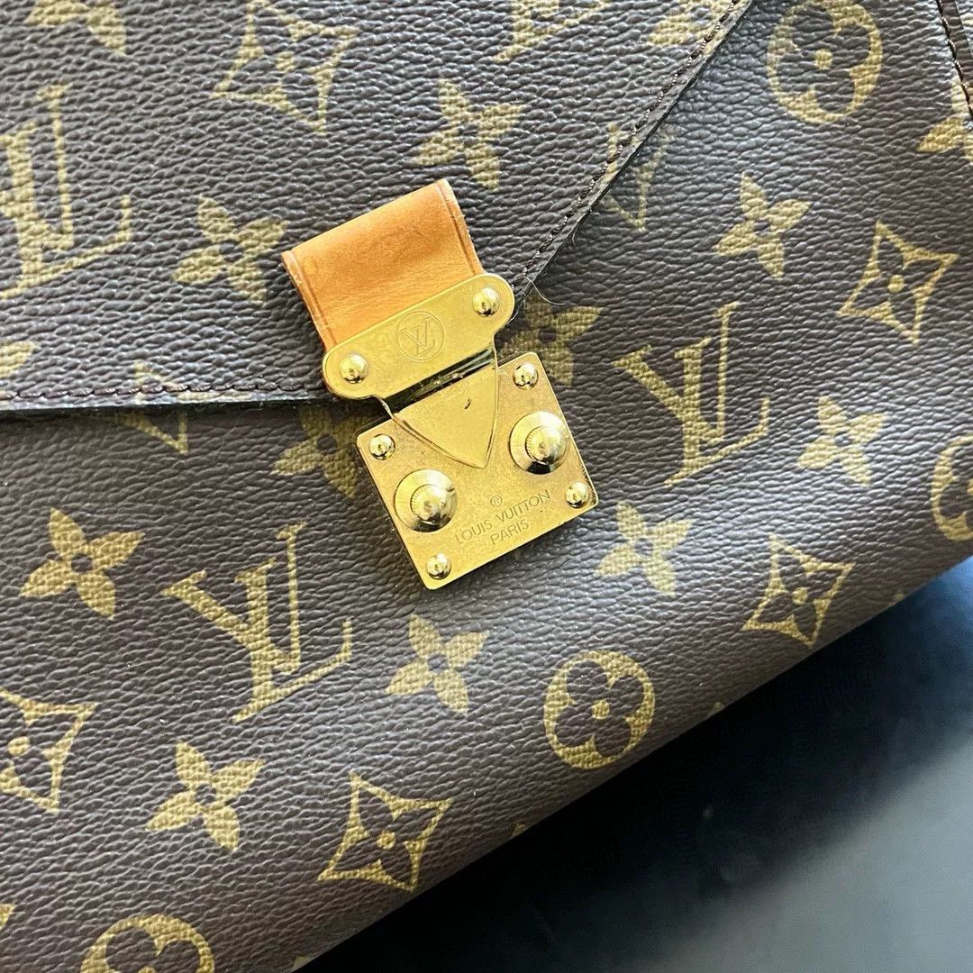 Louis Vuitton Pre-loved Bag Very good condition Size ONE SIZE - 5 Thumbnail