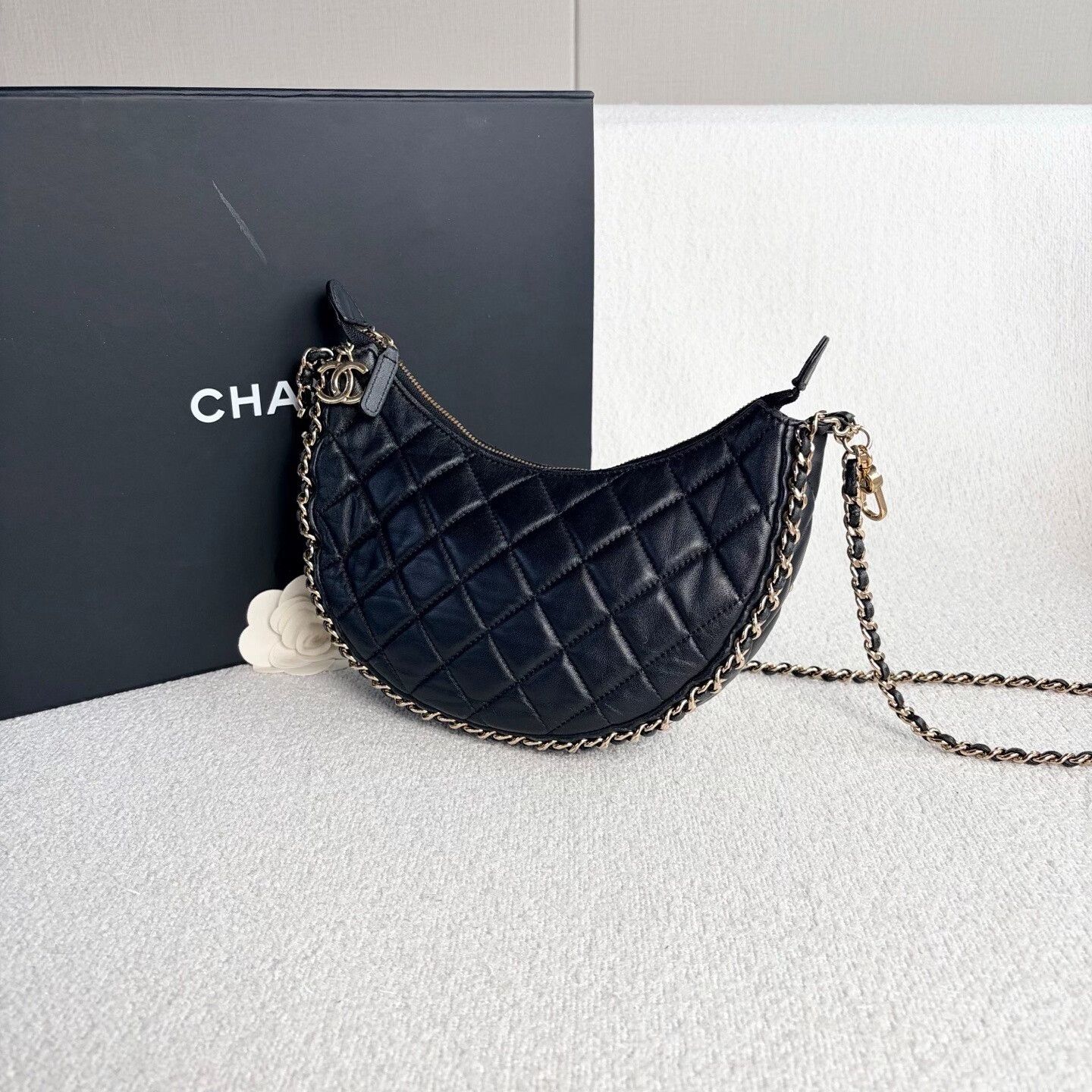 Chanel Pre-loved Bag Very good condition Size ONE SIZE - 4 Thumbnail