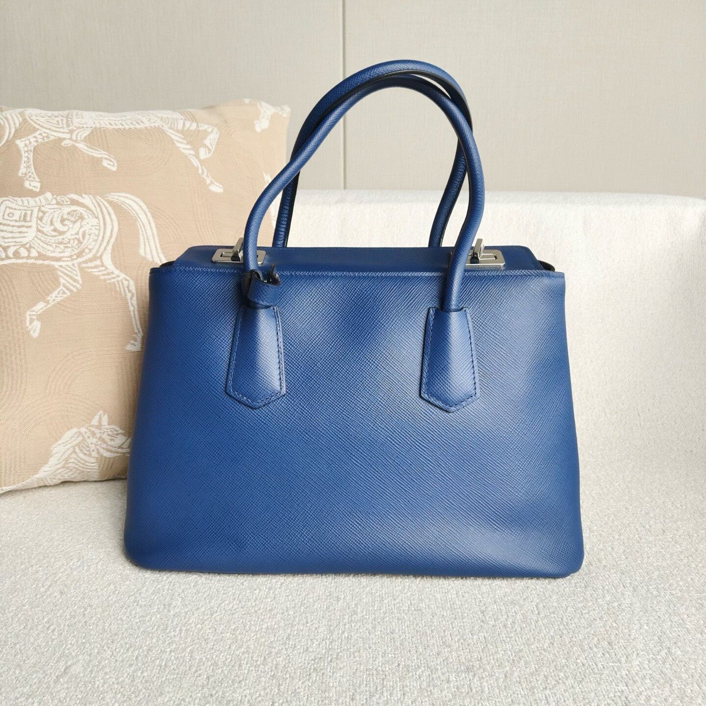 Prada Pre-loved Bag Very good condition Size ONE SIZE - 3 Thumbnail