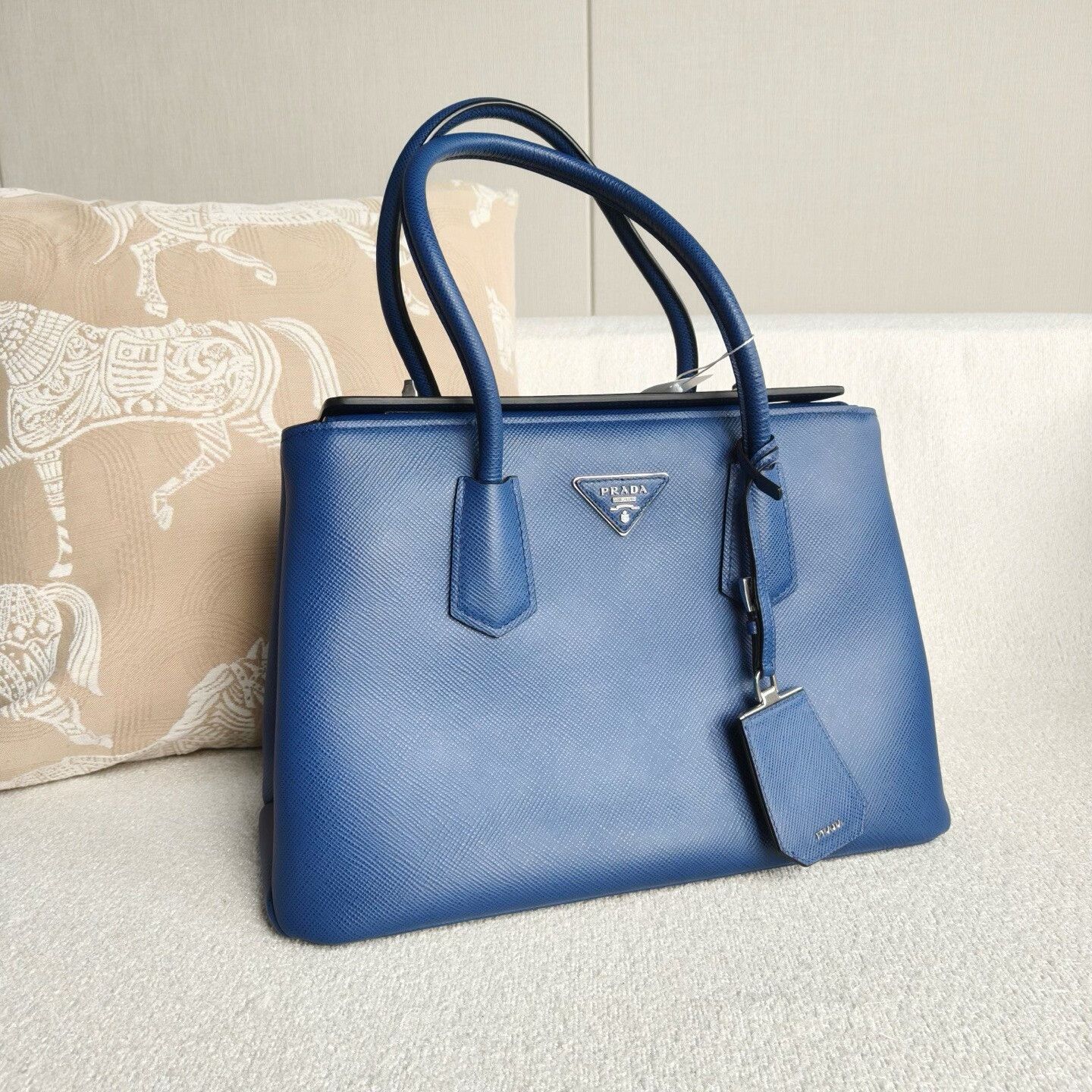 Prada Pre-loved Bag Very good condition Size ONE SIZE - 6 Thumbnail