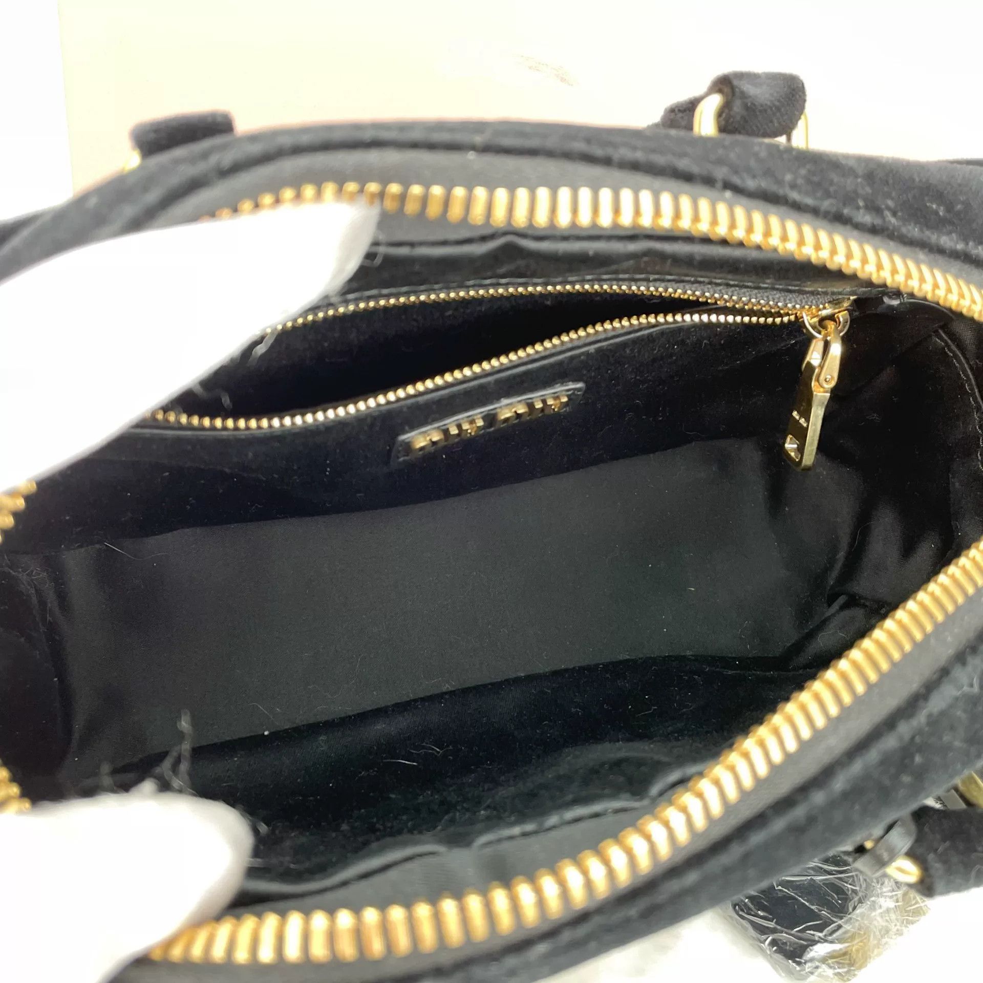 Miu Miu Pre-loved Bag Very good condition Size ONE SIZE - 8 Thumbnail