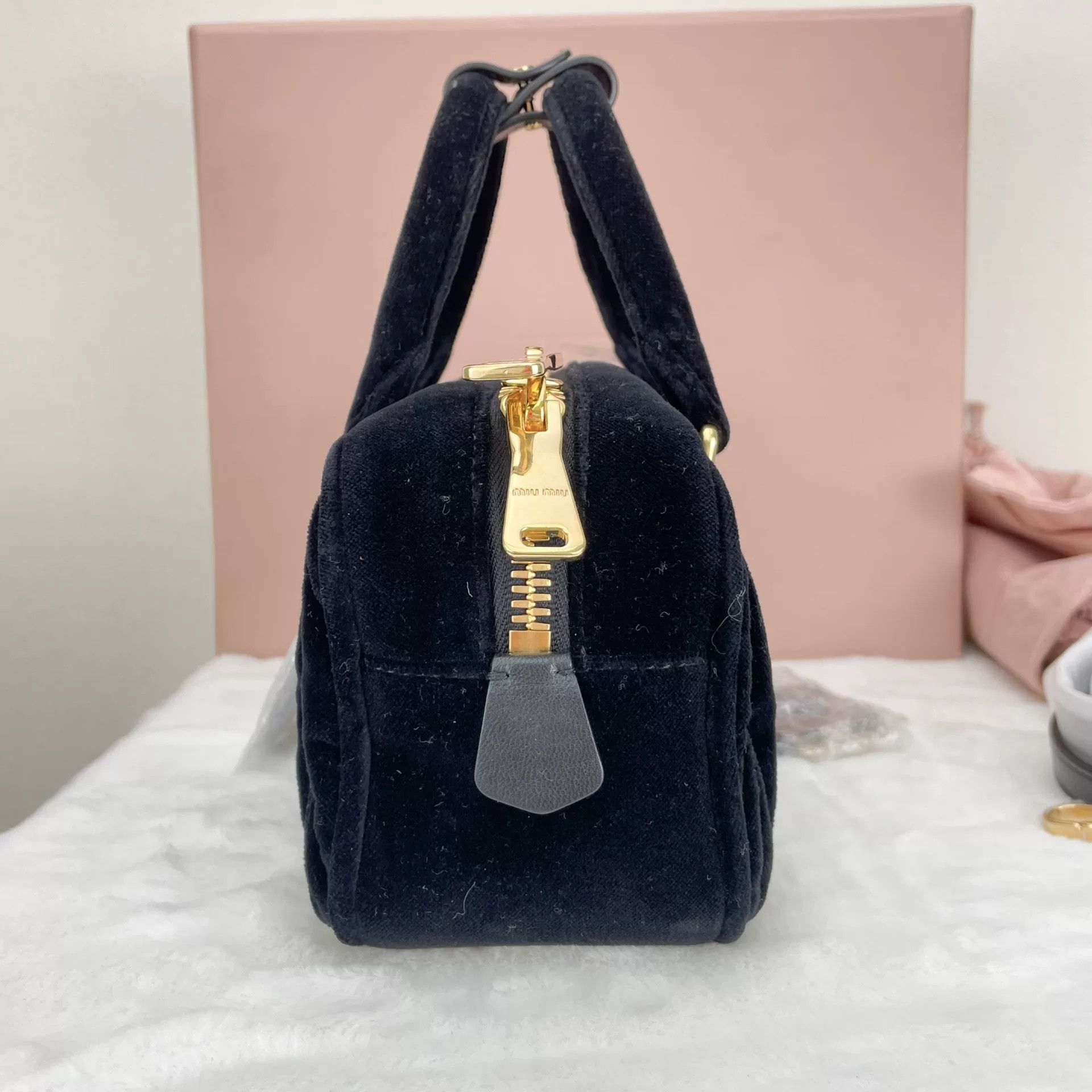 Miu Miu Pre-loved Bag Very good condition Size ONE SIZE - 3 Thumbnail