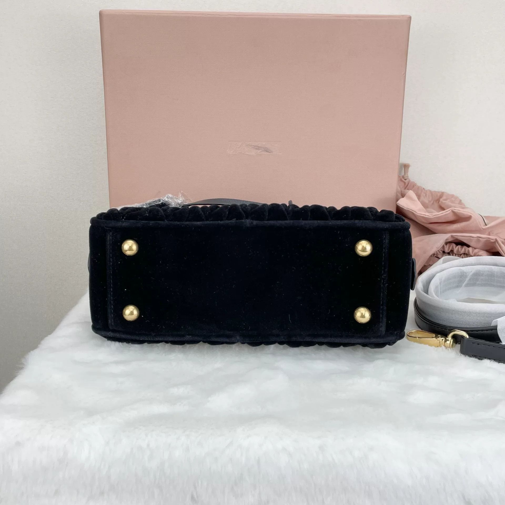 Miu Miu Pre-loved Bag Very good condition Size ONE SIZE - 4 Thumbnail