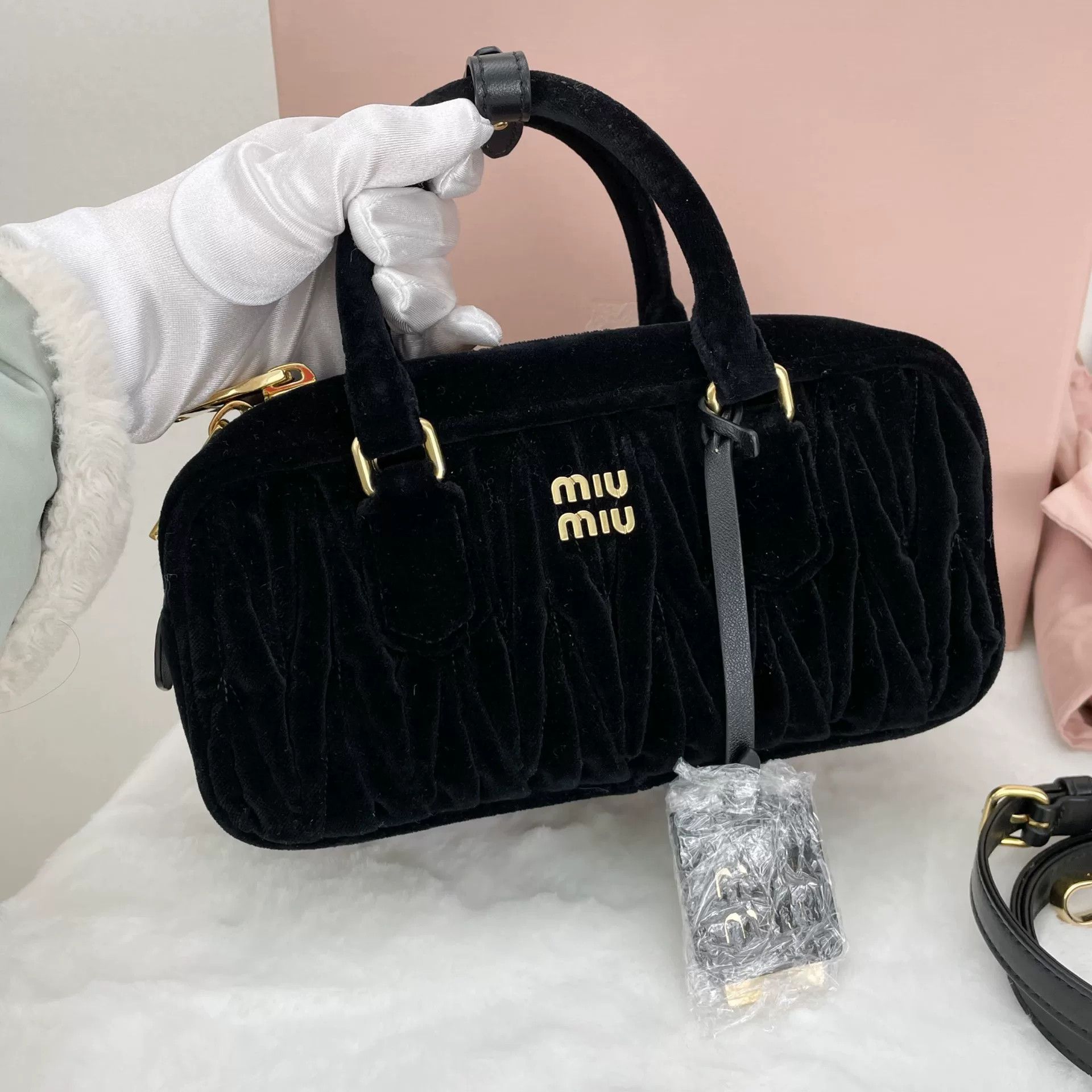 Miu Miu Pre-loved Bag Very good condition Size ONE SIZE - 7 Thumbnail
