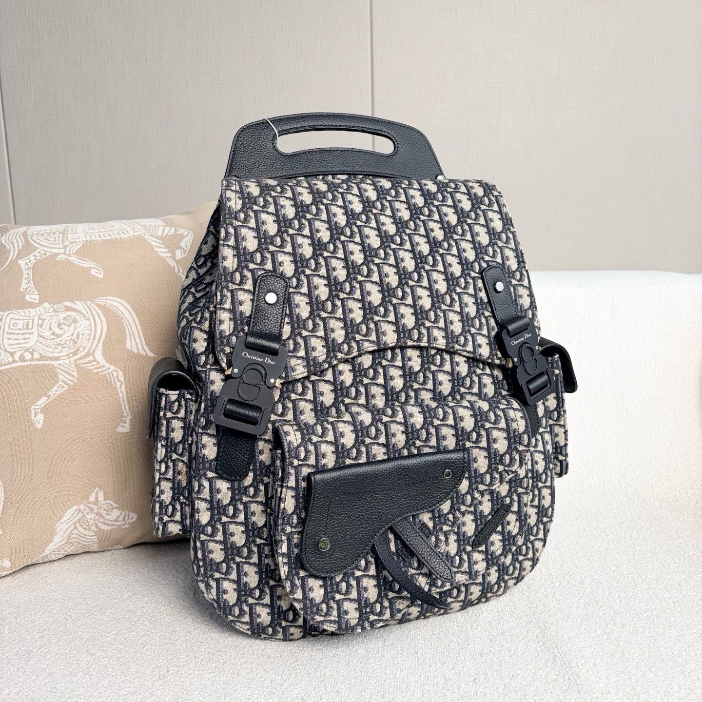 Dior Pre-loved Bag Very good condition Size ONE SIZE - 6 Thumbnail
