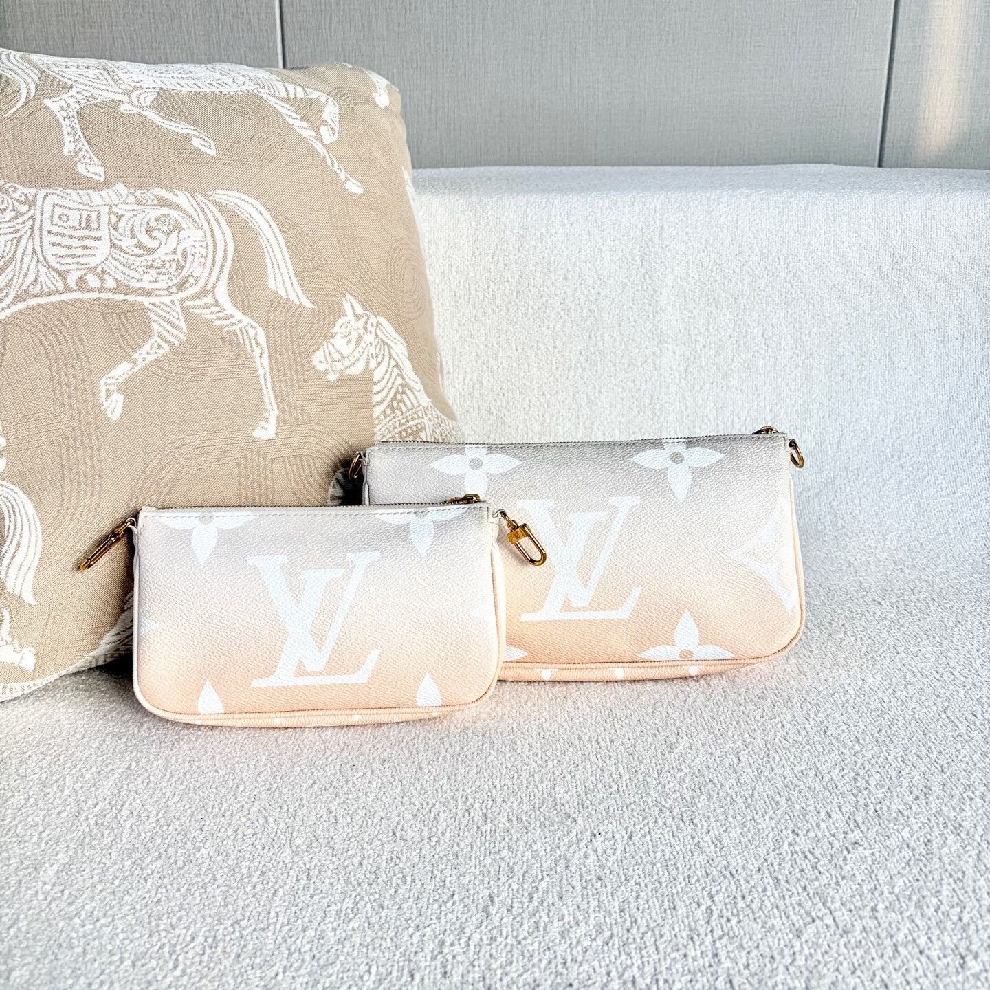 Louis Vuitton Pre-loved Bag Very good condition Size ONE SIZE - 3 Thumbnail