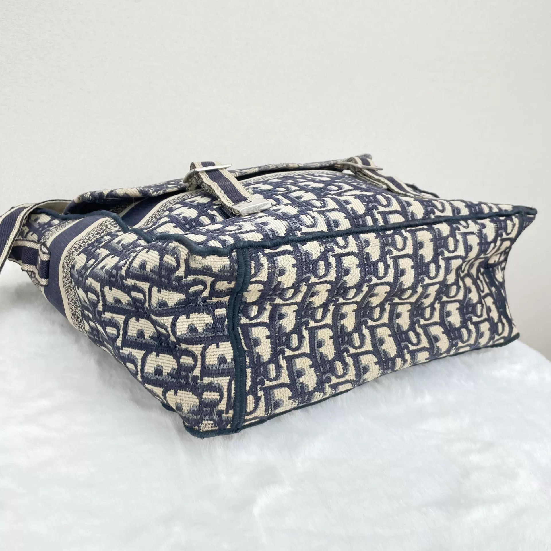 Dior Pre-loved Bag Very good condition Size ONE SIZE - 5 Thumbnail