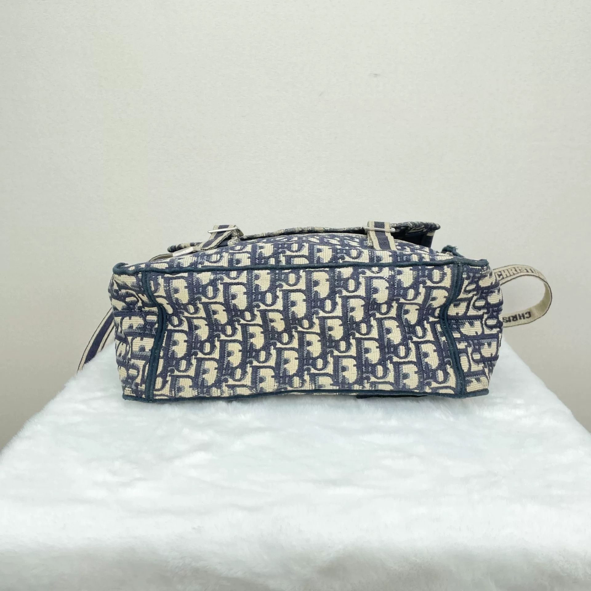 Dior Pre-loved Bag Very good condition Size ONE SIZE - 4 Thumbnail