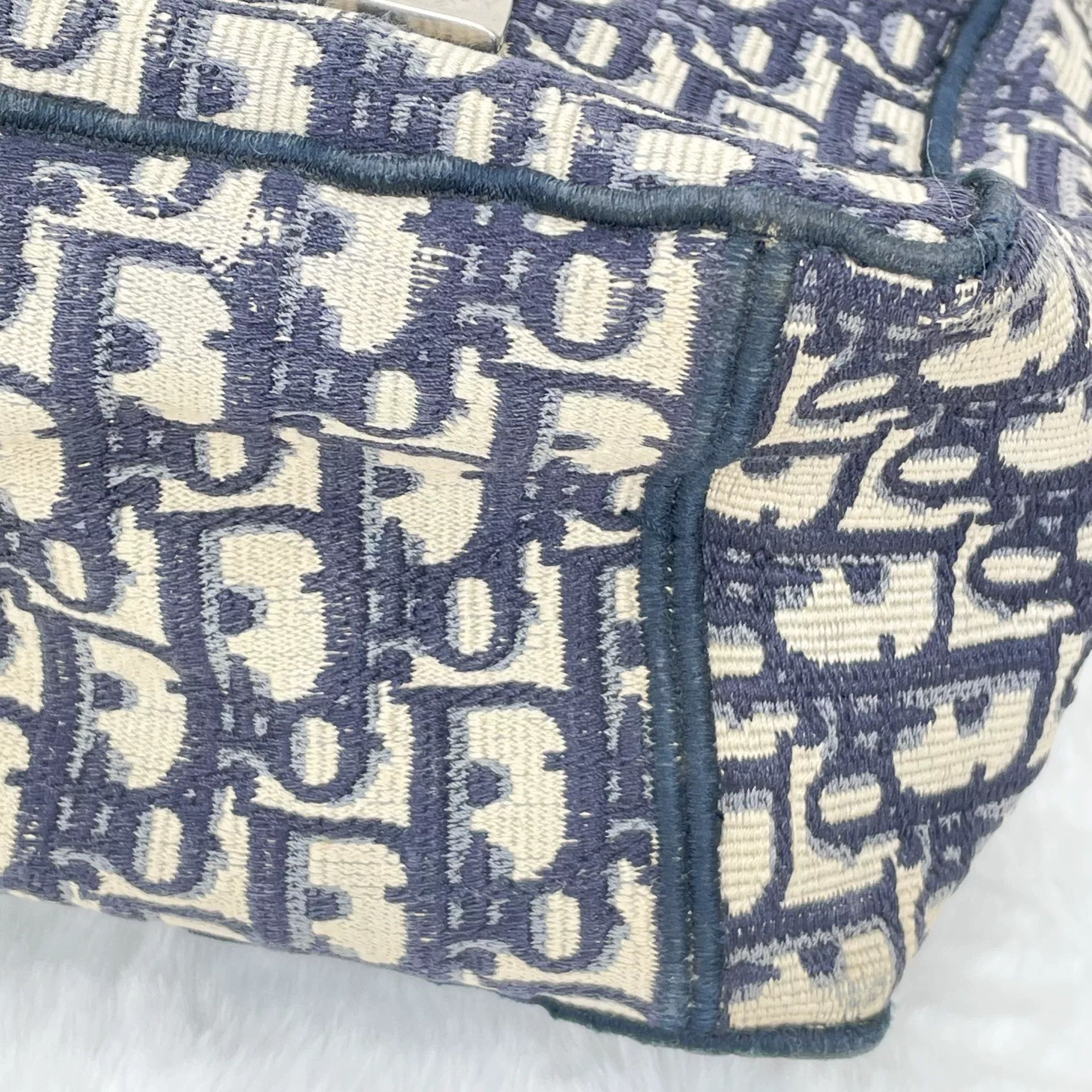 Dior Pre-loved Bag Very good condition Size ONE SIZE - 6 Thumbnail