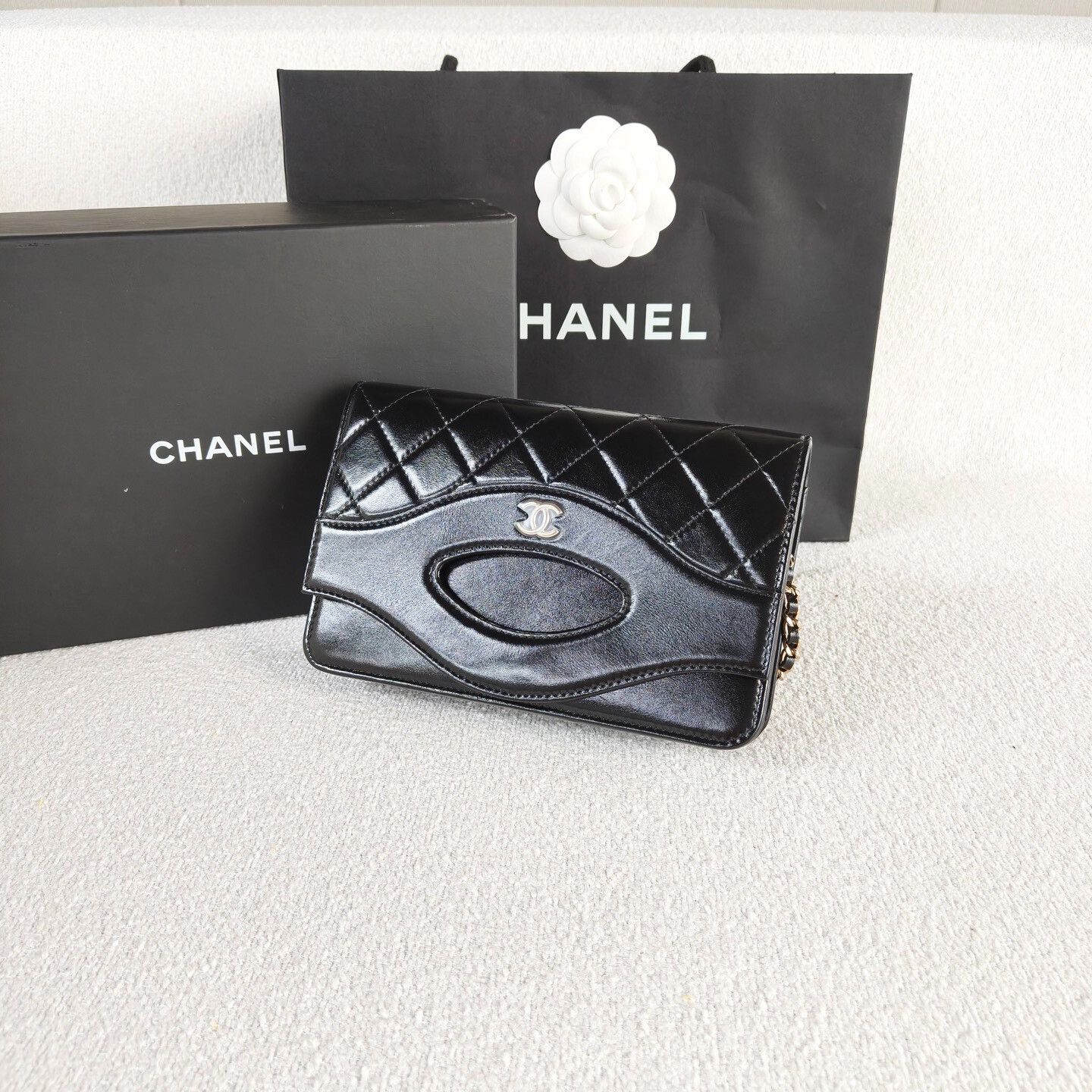 Chanel Pre-loved Bag Very good condition Size ONE SIZE - 4 Thumbnail