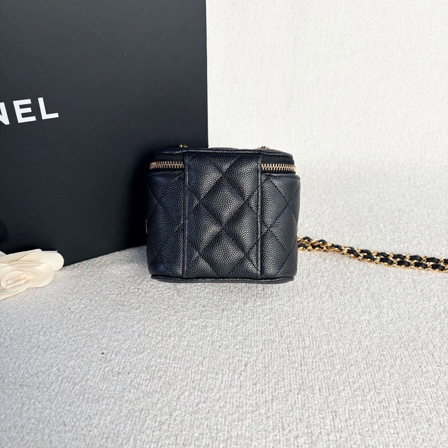 Chanel Pre-loved Bag Very good condition Size ONE SIZE - 2 Thumbnail