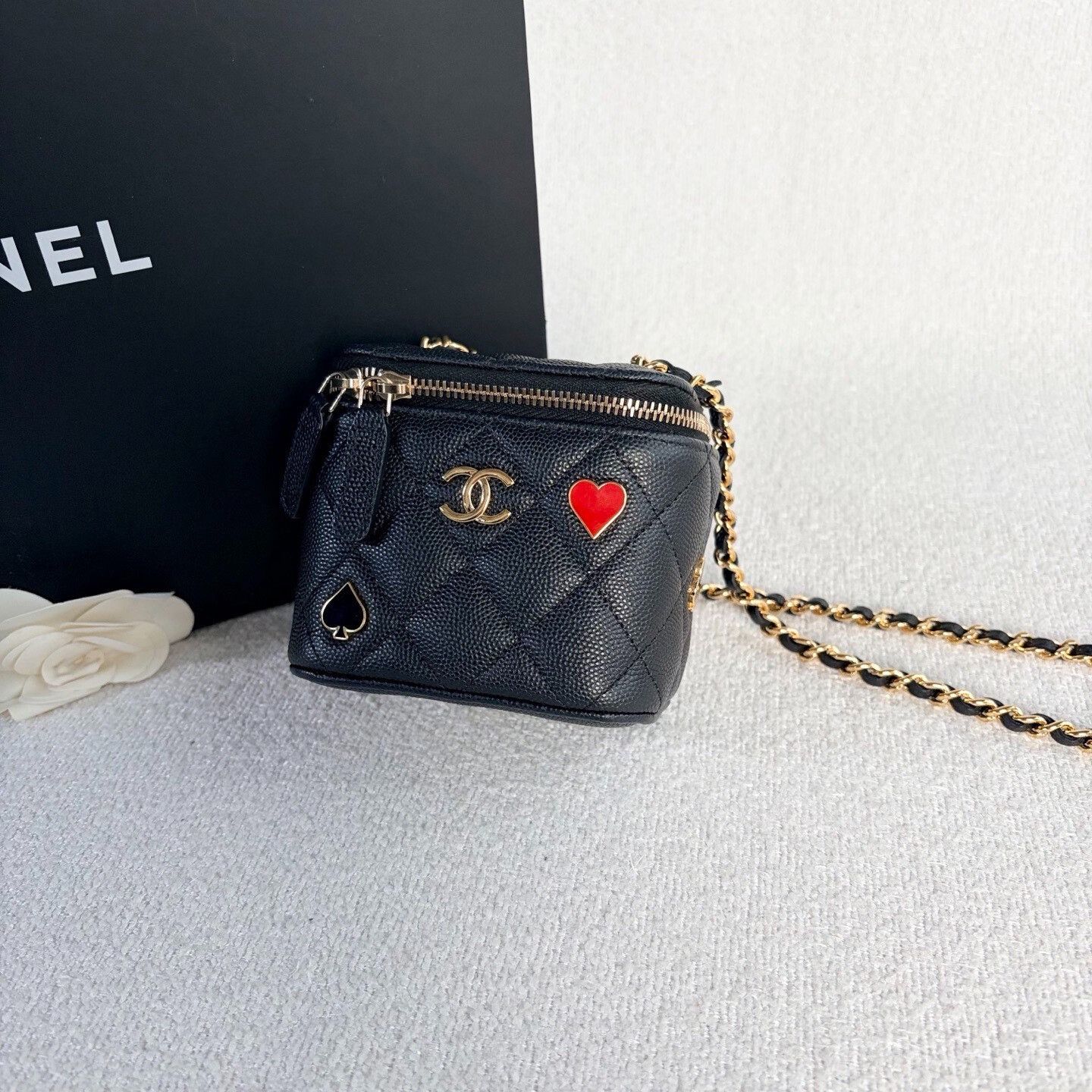 Chanel Pre-loved Bag Very good condition Size ONE SIZE - 4 Thumbnail