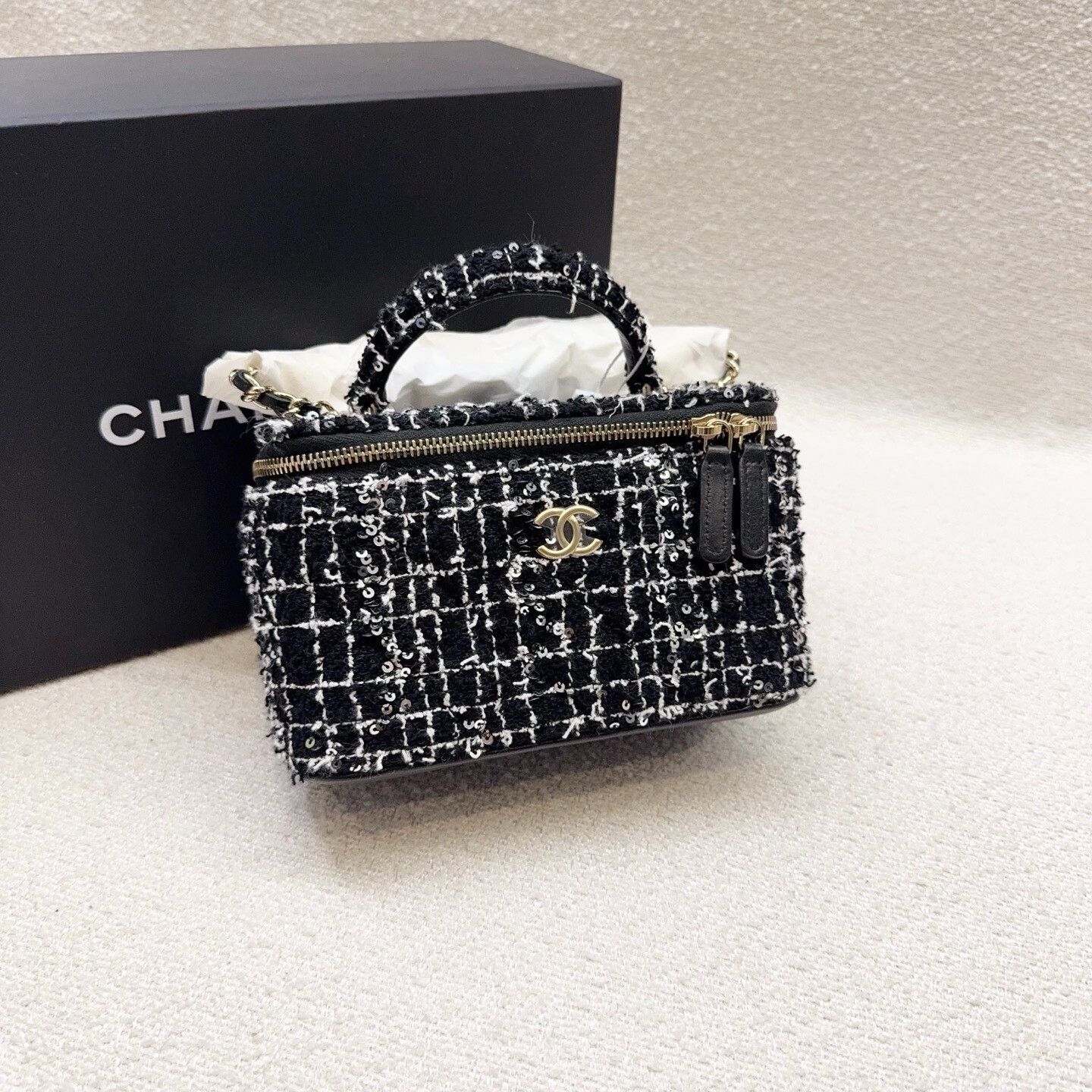 Chanel Pre-loved Bag Very good condition Size ONE SIZE - 6 Thumbnail