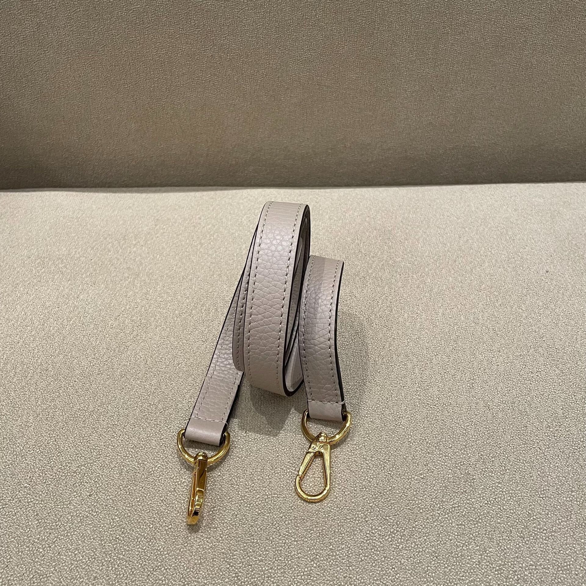 Louis Vuitton Pre-loved Bag Very good condition Size ONE SIZE - 7 Thumbnail