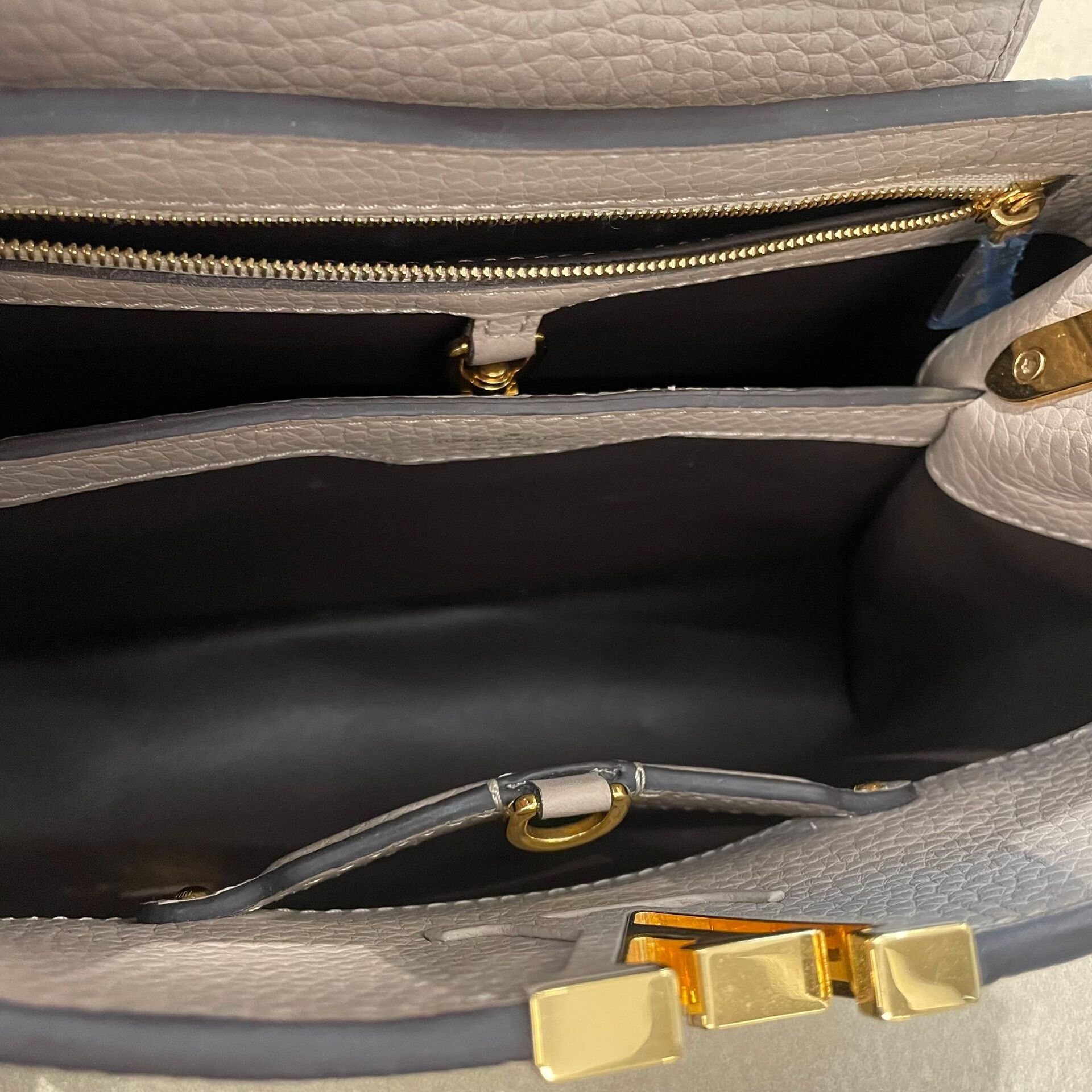 Louis Vuitton Pre-loved Bag Very good condition Size ONE SIZE - 8 Thumbnail