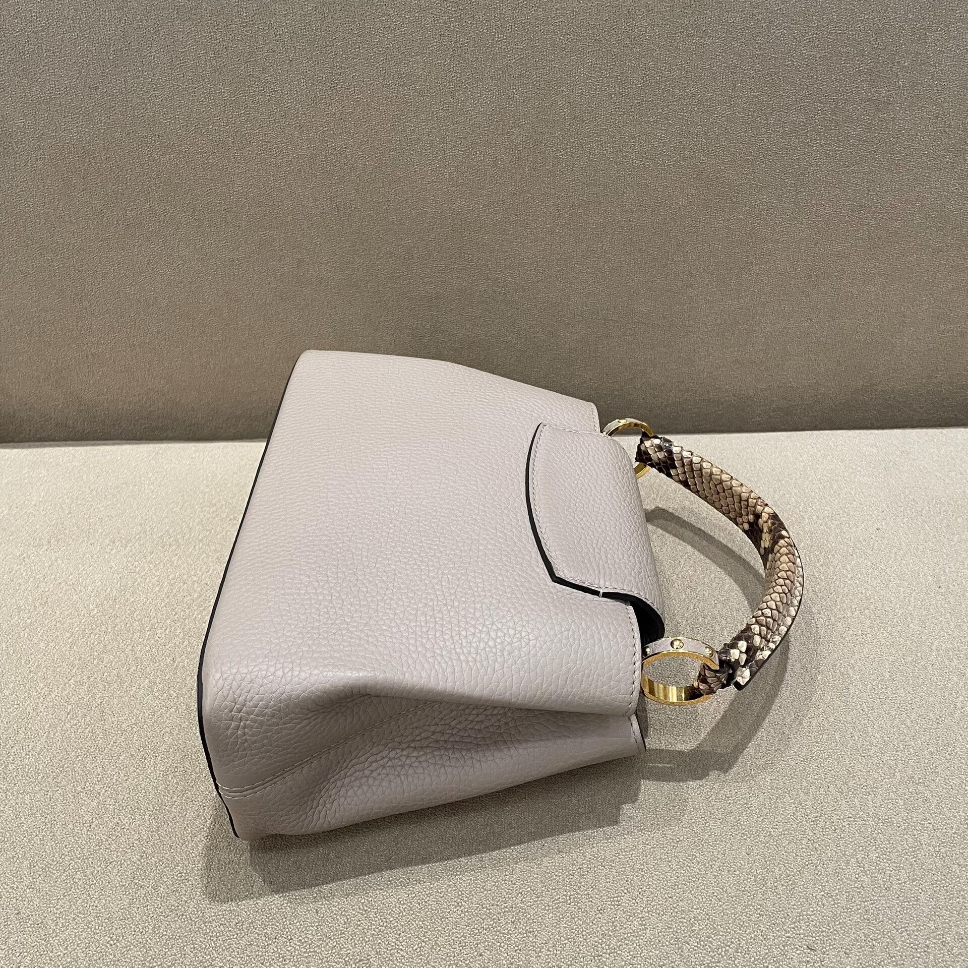 Louis Vuitton Pre-loved Bag Very good condition Size ONE SIZE - 4 Thumbnail