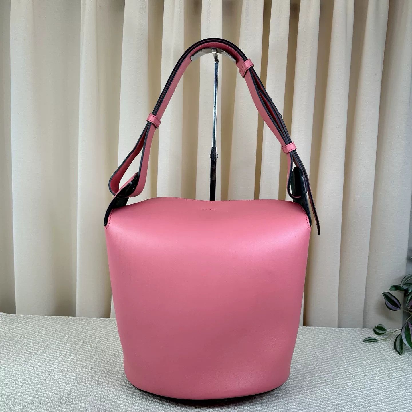 Burberry Pre-loved Bag Very good condition Size ONE SIZE - 2 Thumbnail