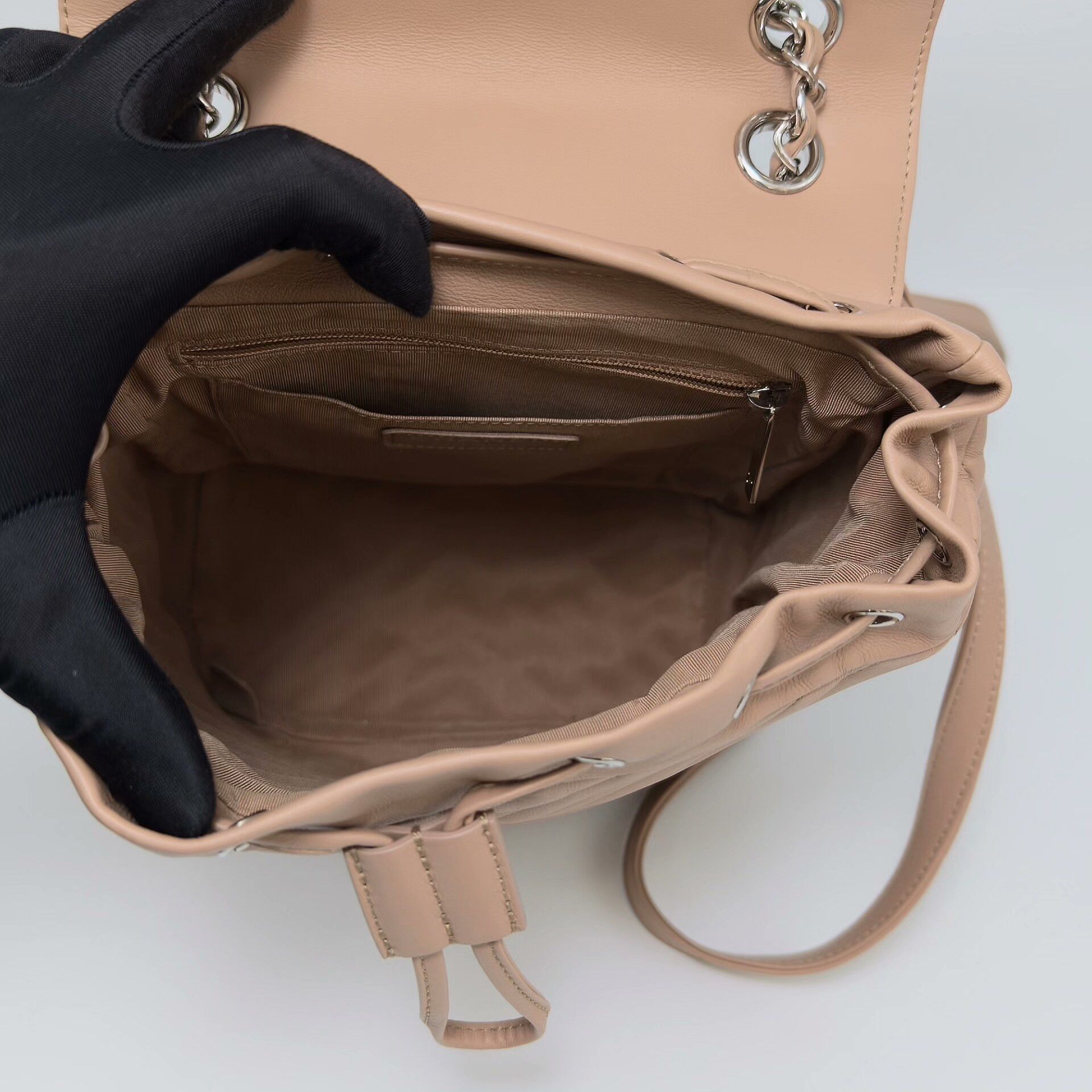 Chanel Pre-loved Bag Very good condition Size ONE SIZE - 6 Thumbnail