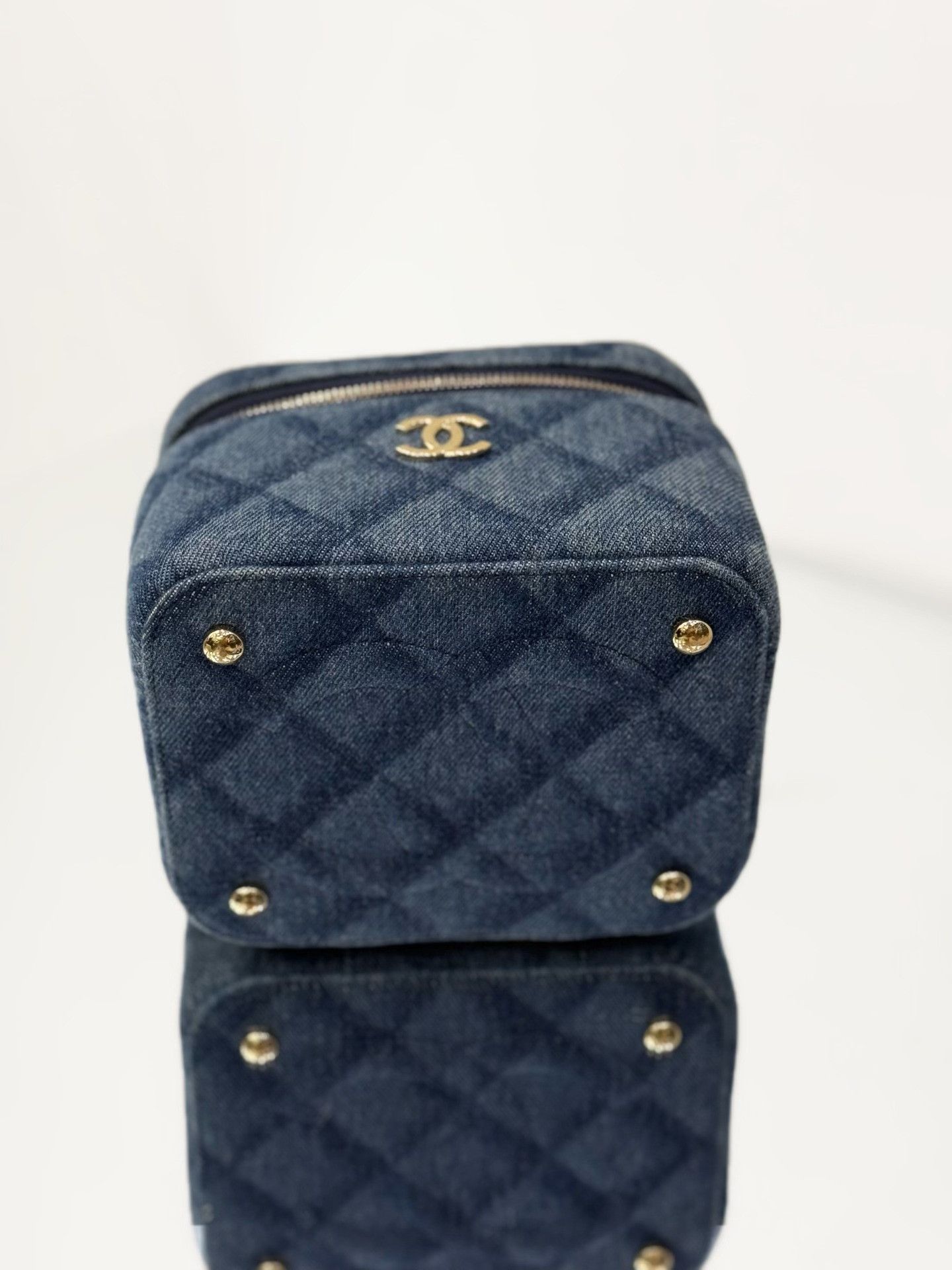 Chanel Pre-loved Bag Very good condition Size ONE SIZE - 7 Thumbnail