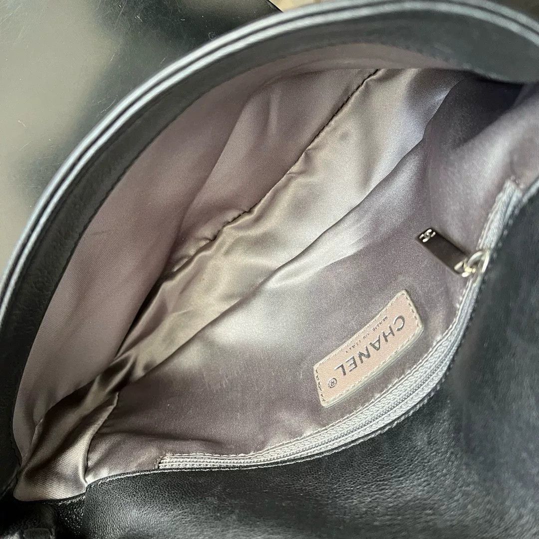 Chanel Pre-loved Bag Very good condition Size ONE SIZE - 9 Thumbnail