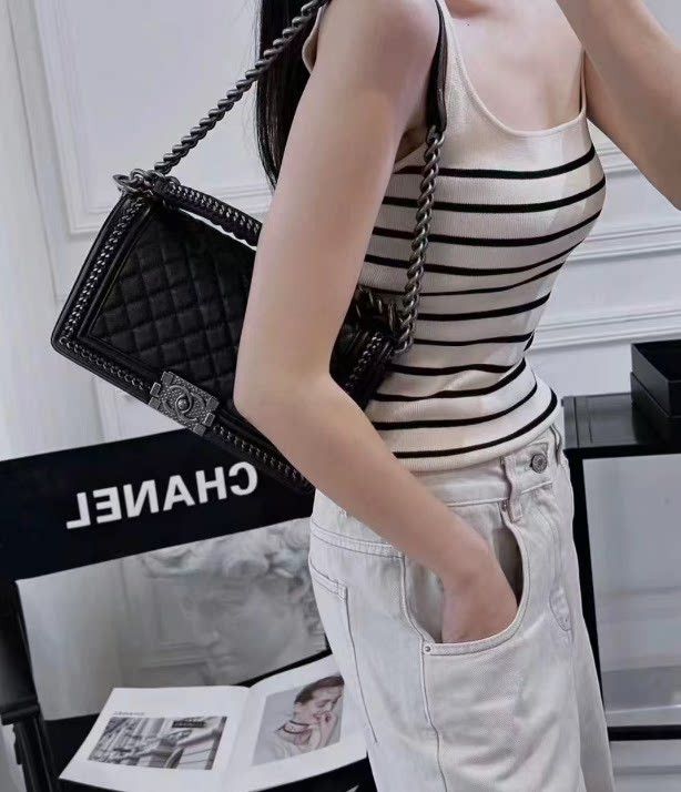 Chanel Pre-loved Bag Very good condition Size ONE SIZE - 7 Thumbnail