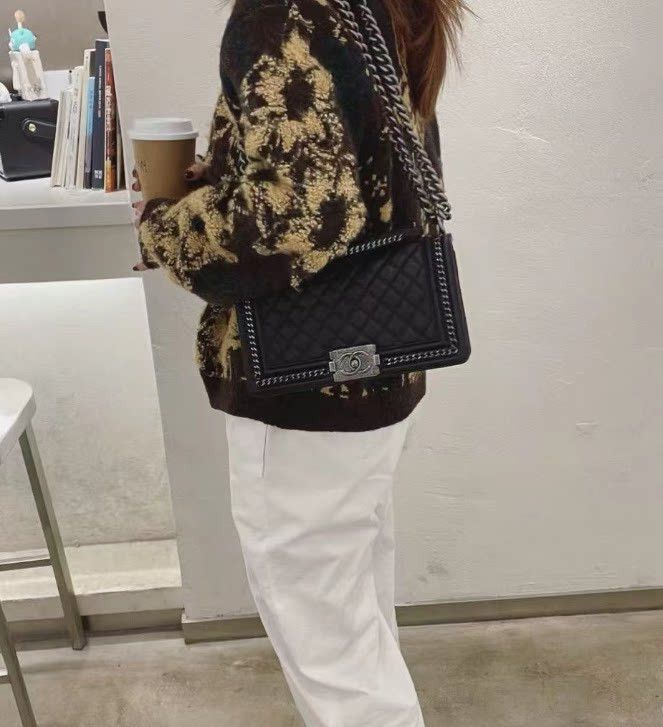 Chanel Pre-loved Bag Very good condition Size ONE SIZE - 9 Thumbnail